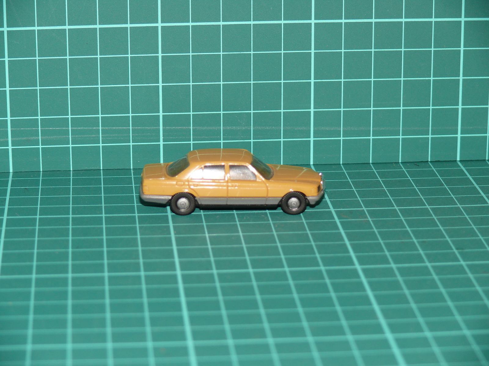 Herpa - Mercedes-Benz 280 S - 500 SE (W126) Sedan – H0