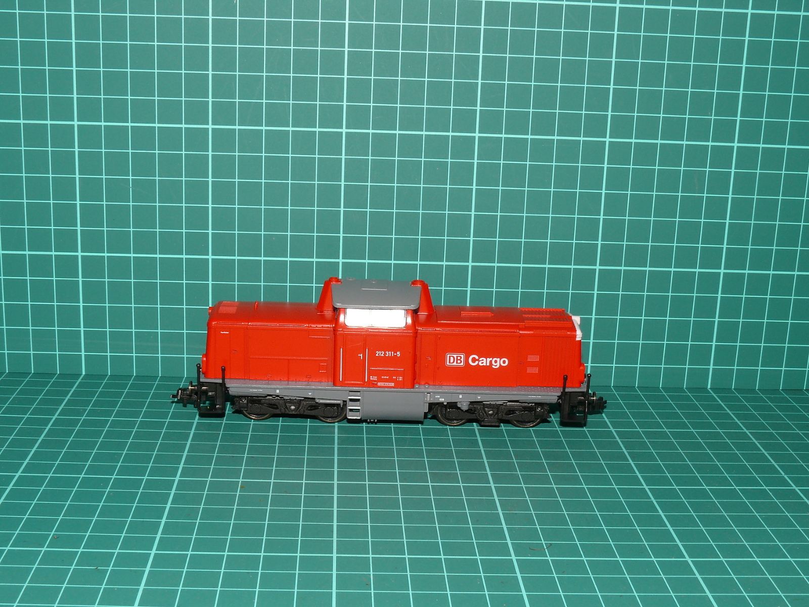 Fleischmann H0 – Dieselová lokomotiva BR 212 311-5 DB Cargo (analog DC) – H0