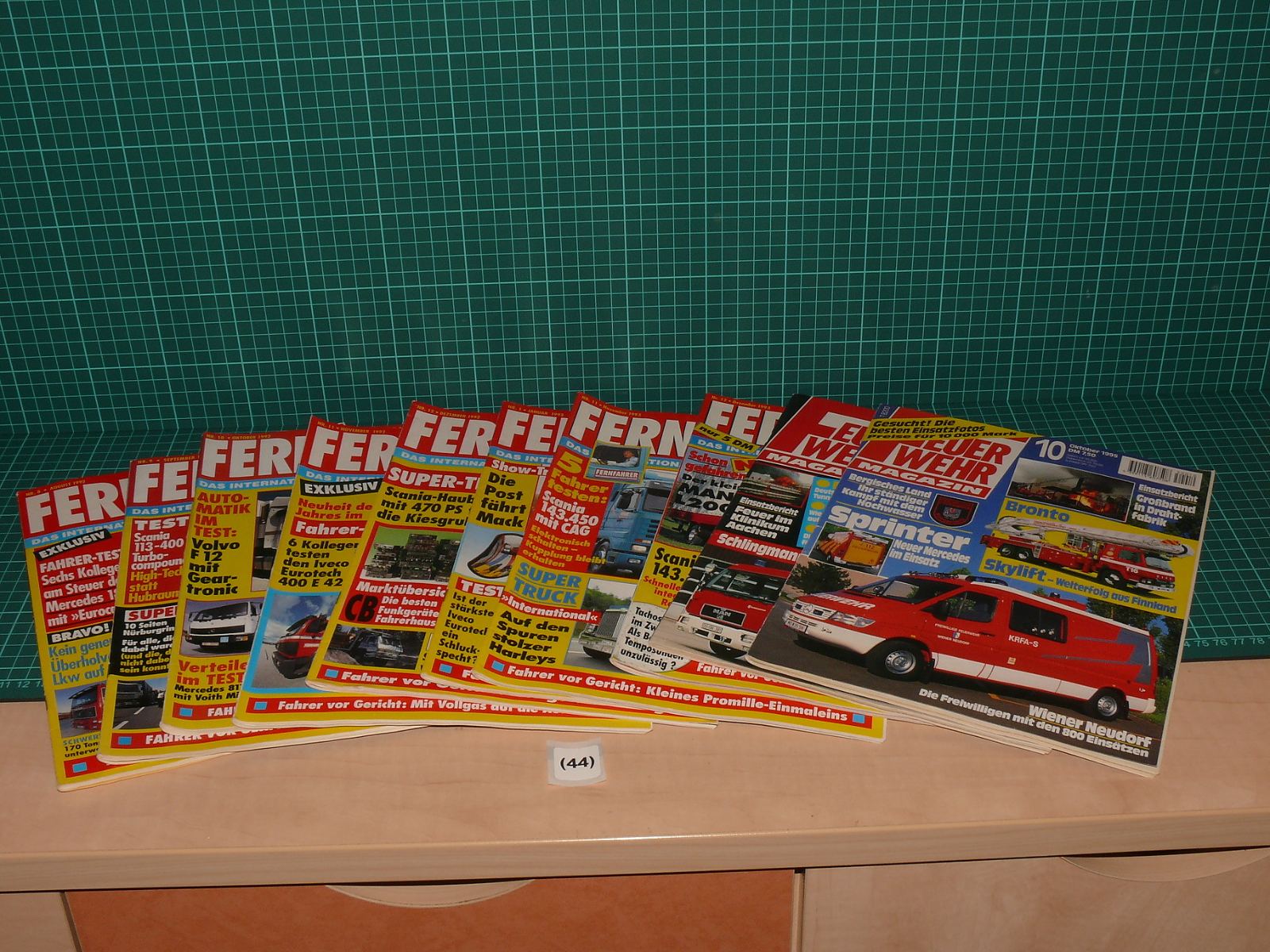 Odborné časopisy - Sada 10 ks německých magazínů (9× Fernfahrer 1992–1993 + 1× Feuerwehr Magazin 1995) - sada č. 44 – Literatura