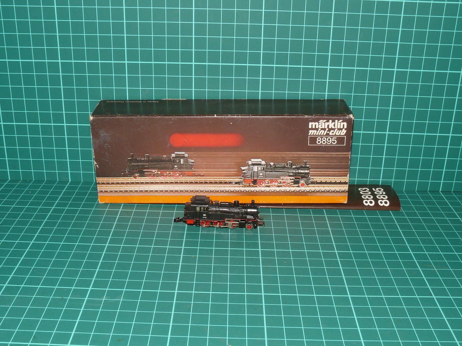 Märklin mini-club Z - Tendrová parní lokomotiva řady 74 (BR 74) DB s krabičkou a návodem (1:220) - kat. č. 8895 – Jiné velikosti