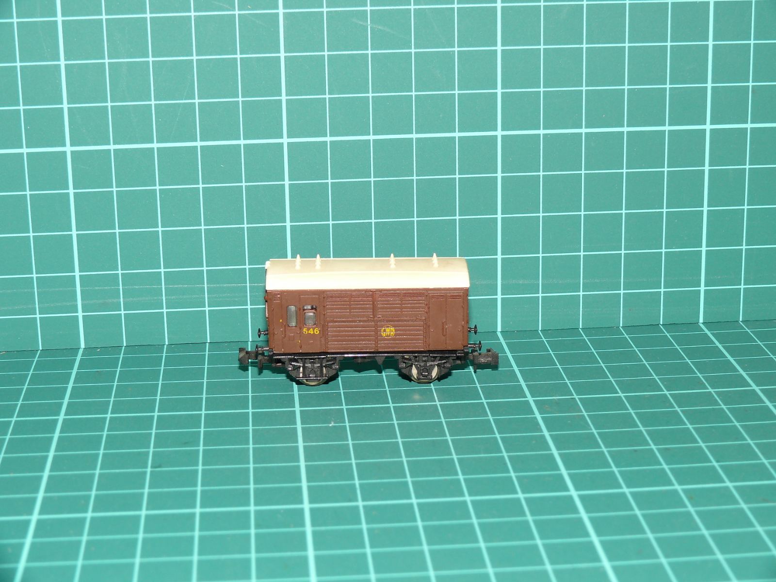 Lima N - Dvounápravový služební / brzdicí vůz GWR Brake Van (546), hnědý (1:160) – N