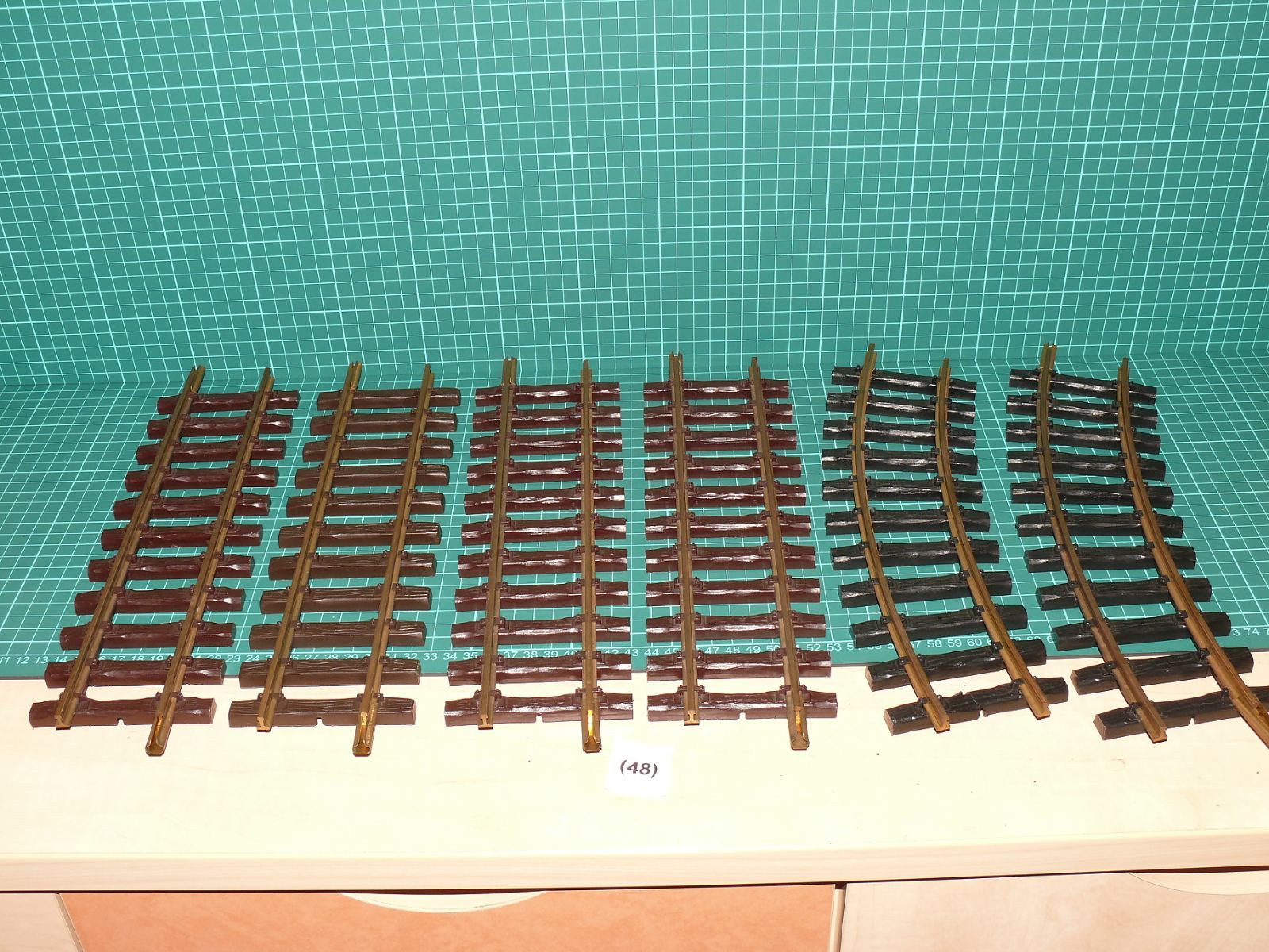 LGB G 1:22,5 - Sada 6 ks mosazných kolejí: 4x přímá 10000 (300 mm) + 2x oblouková 11000 R1 (45 mm) – Jiné velikosti
