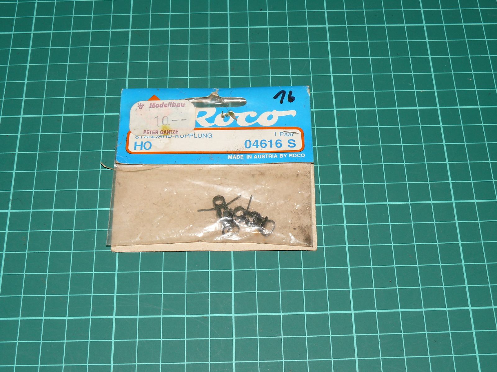 Roco H0 04616 S – Sada očkových standardních spřáhel s pružinkami (1 pár) – H0