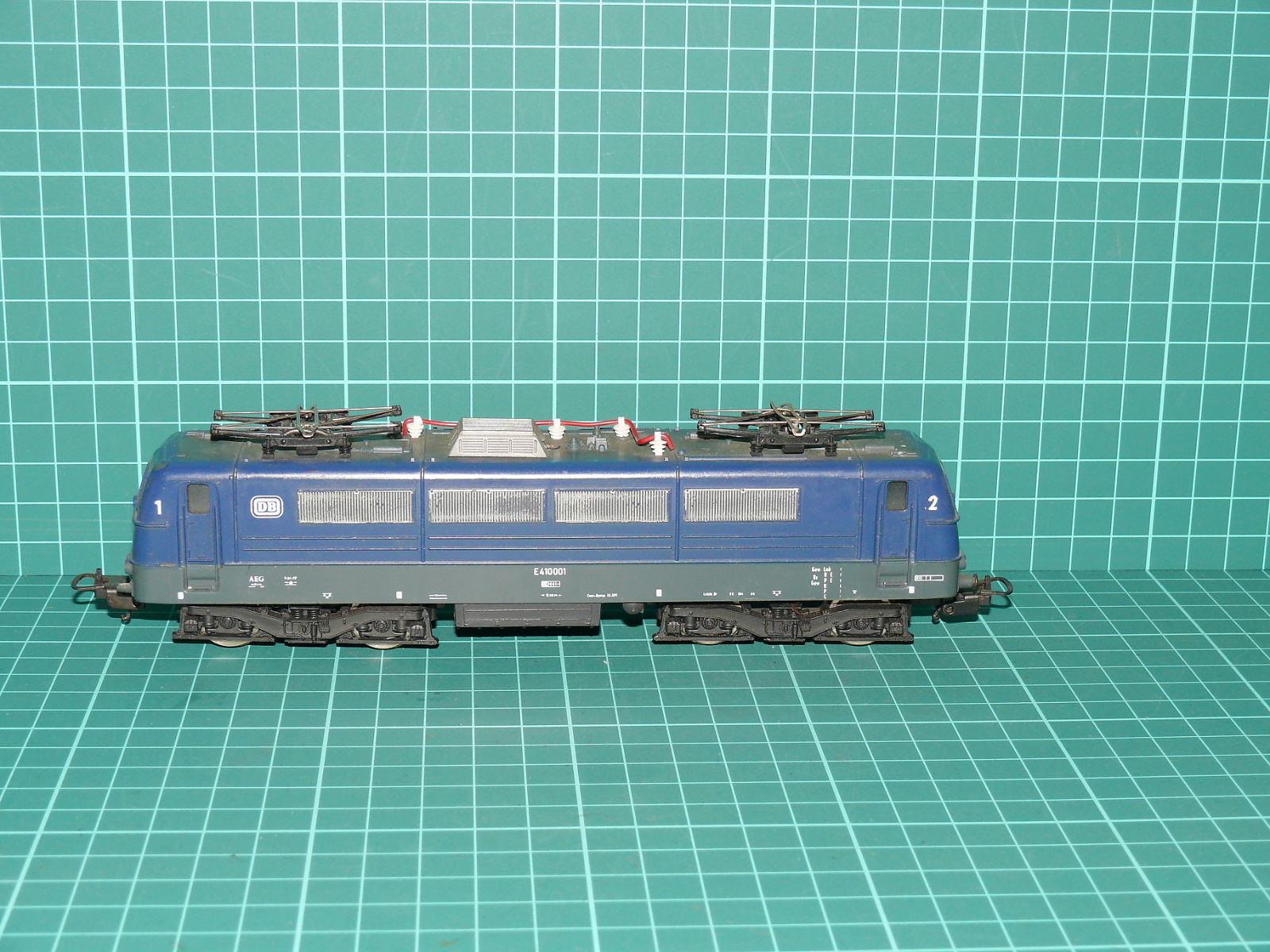 Lima H0 – Elektrická vícesystémová lokomotiva E 410 001 DB (Ep. III/IV) – H0