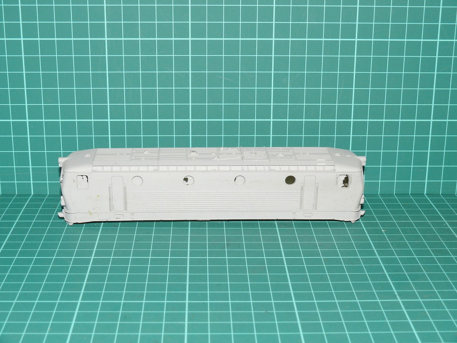 H0 – Odlitek karoserie lokomotivy řady T478.1 / 751 "Bardotka" ČSD/ČD na stavbu / opravu – H0