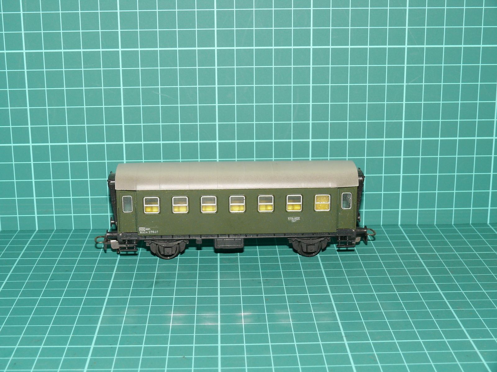 Kleinbahn H0 – Dvounápravový osobní vůz "Spantenwagen" Bihoh ÖBB (Ep. III/IV) – H0