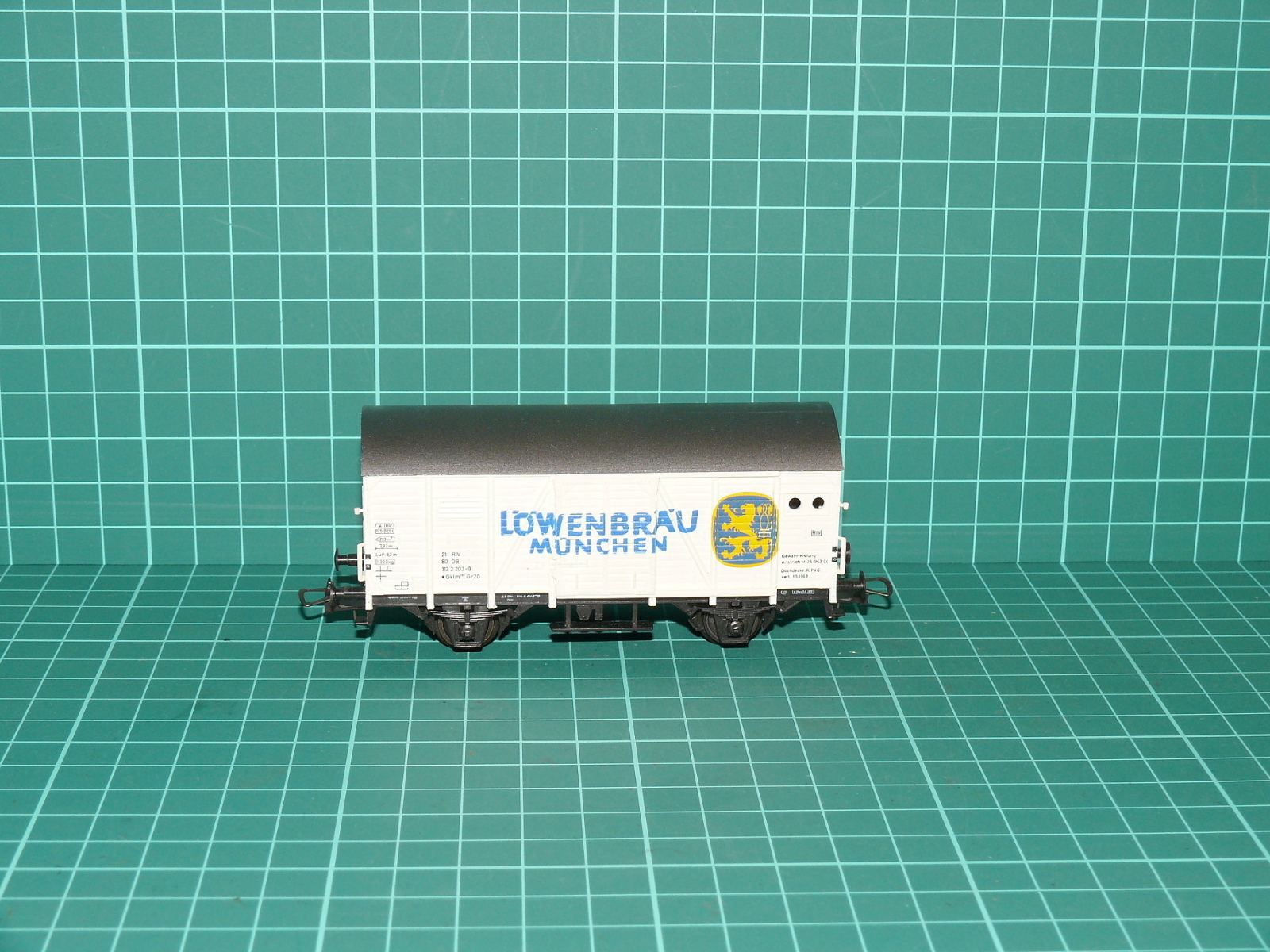 Roco H0 – Dvounápravový chladicí / pivní vůz "Löwenbräu München" DB (Ep. IV) – H0