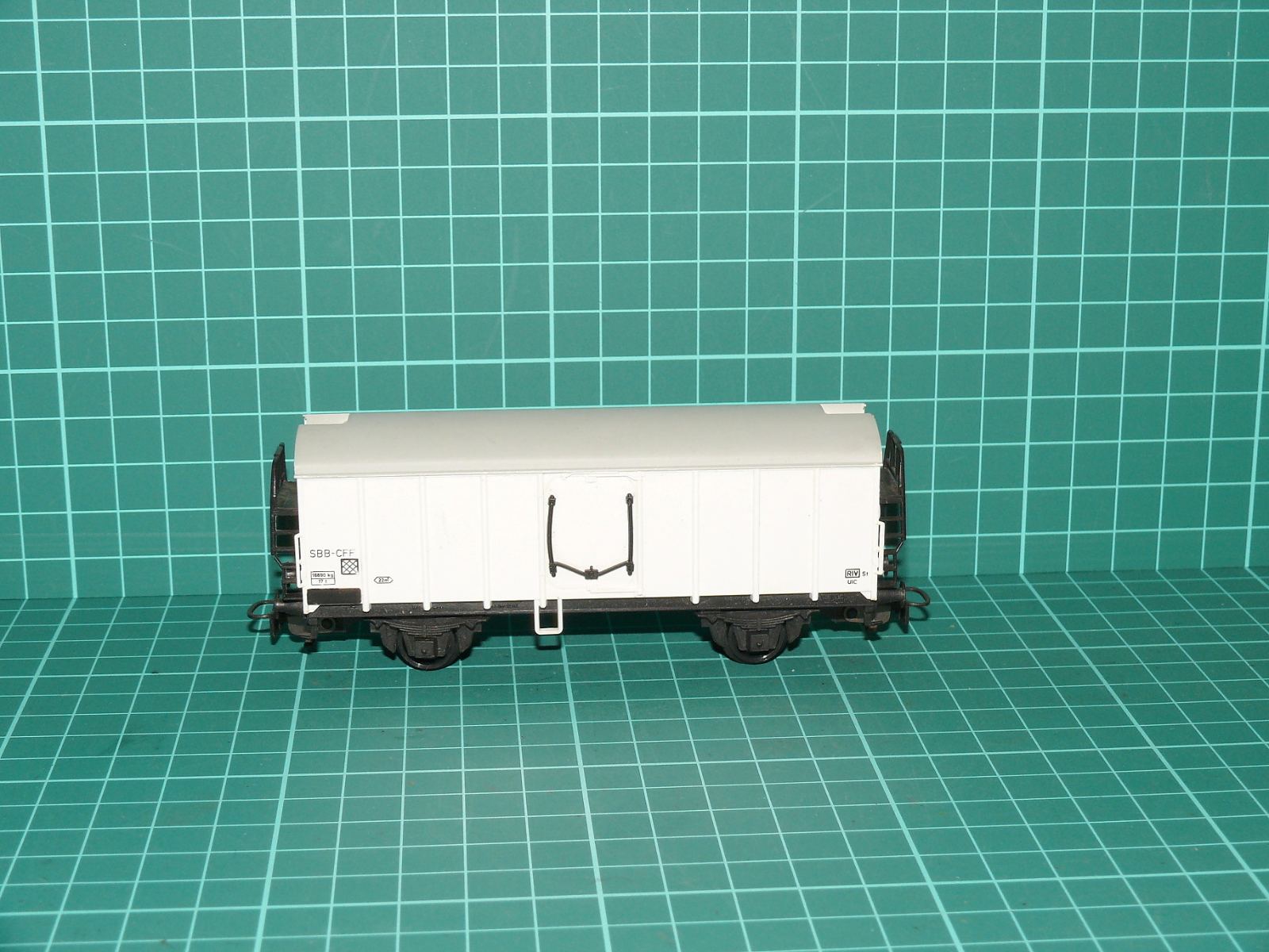 Kleinbahn H0 – Dvounápravový chladicí / mrazicí vůz SBB-CFF (Ep. III/IV) – H0