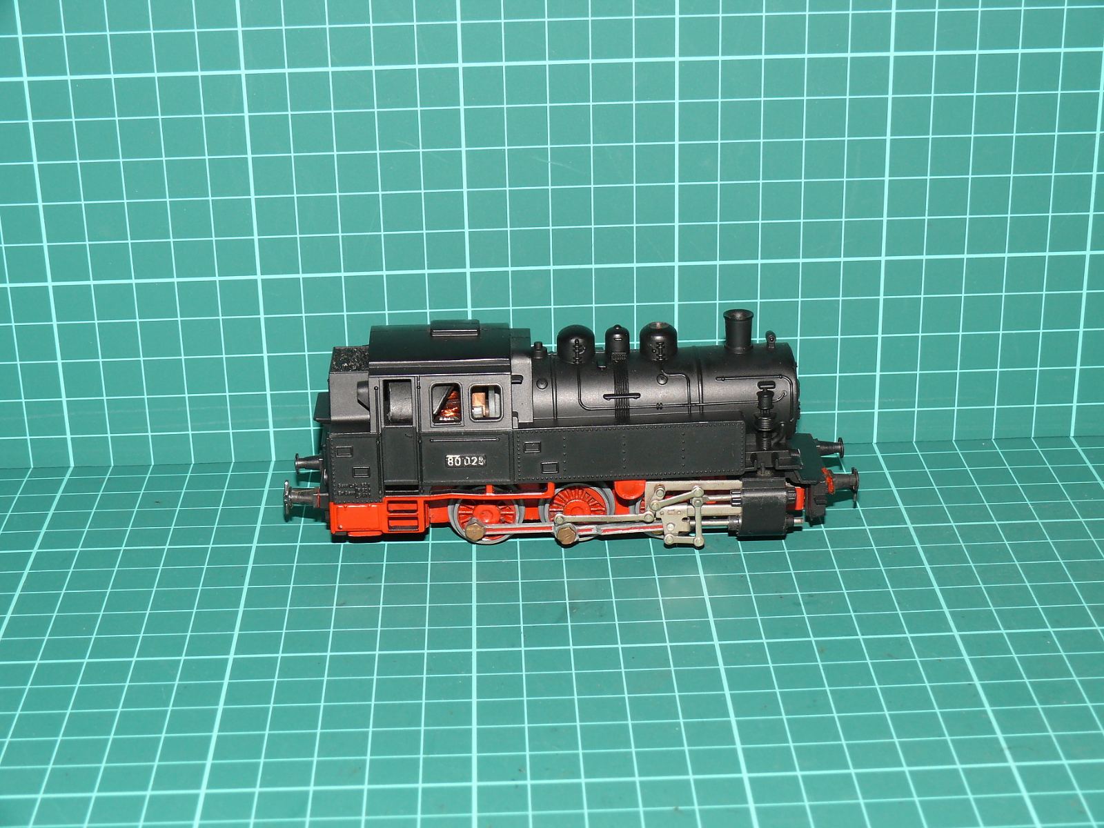 Kleinbahn H0 – Parní tendrová lokomotiva BR 80 028 (Analog DC) – H0