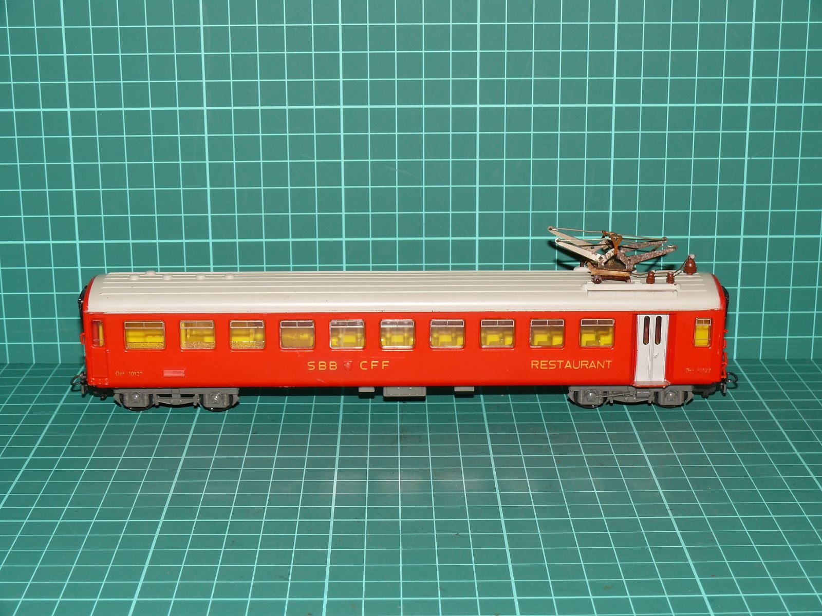 Kleinbahn H0 – Čtyřnápravový jídelní vůz EW I WR "Restaurant" SBB CFF s pantografem (Ep. IV) – H0