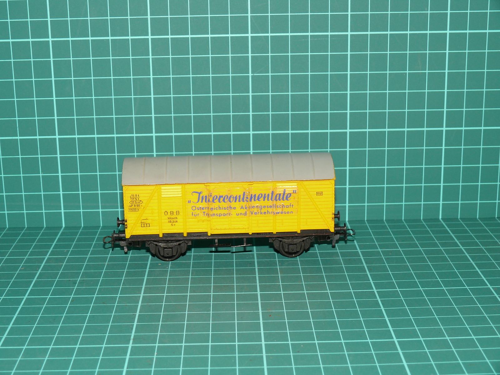 Kleinbahn H0 – Dvounápravový krytý reklamní vůz Gr "Intercontinentale" ÖBB (Ep. III) – H0
