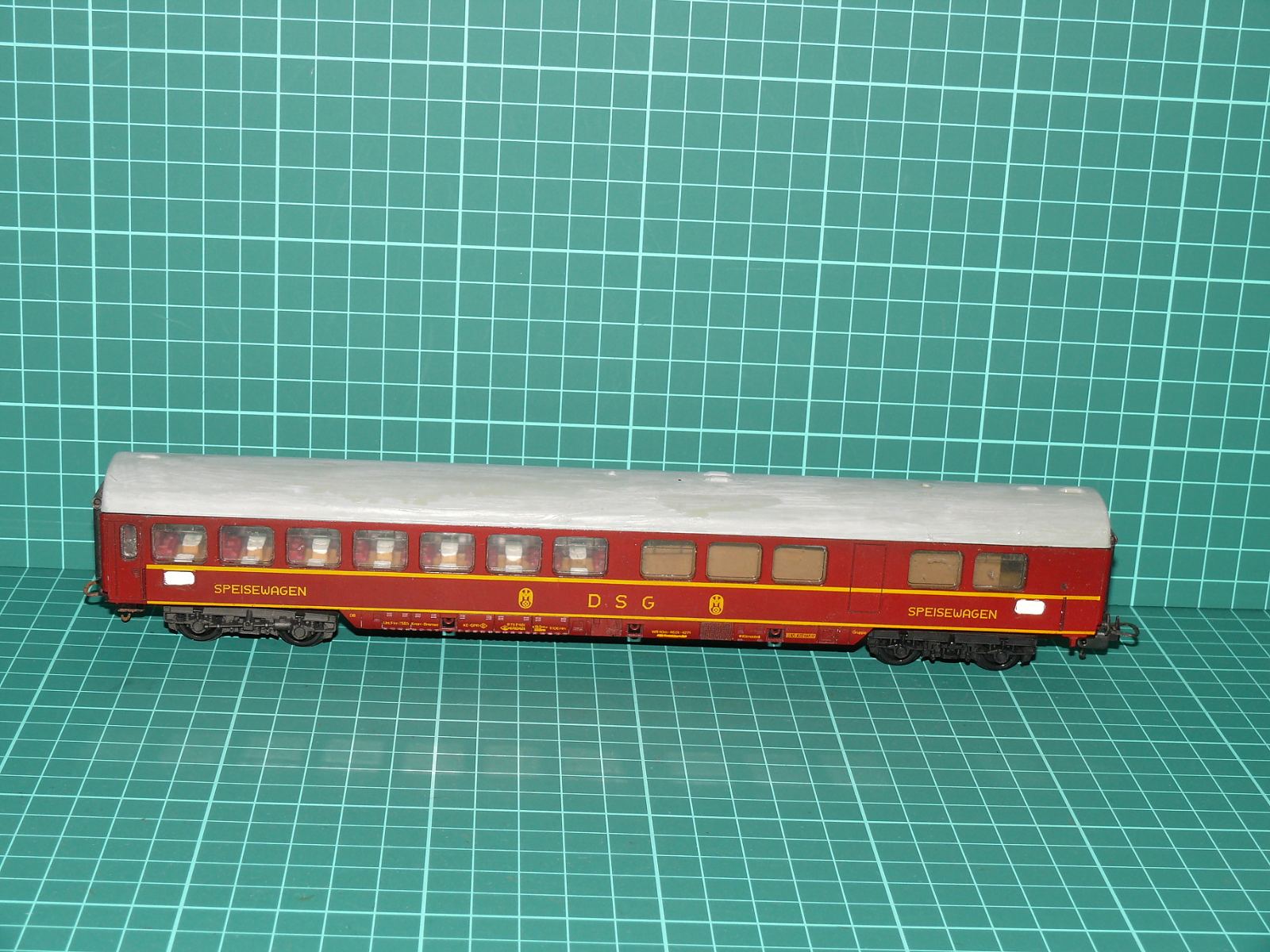 Lima H0 – Čtyřnápravový rychlíkový jídelní vůz WR4üm "DSG Speisewagen" DB (Ep. III/IV) – H0