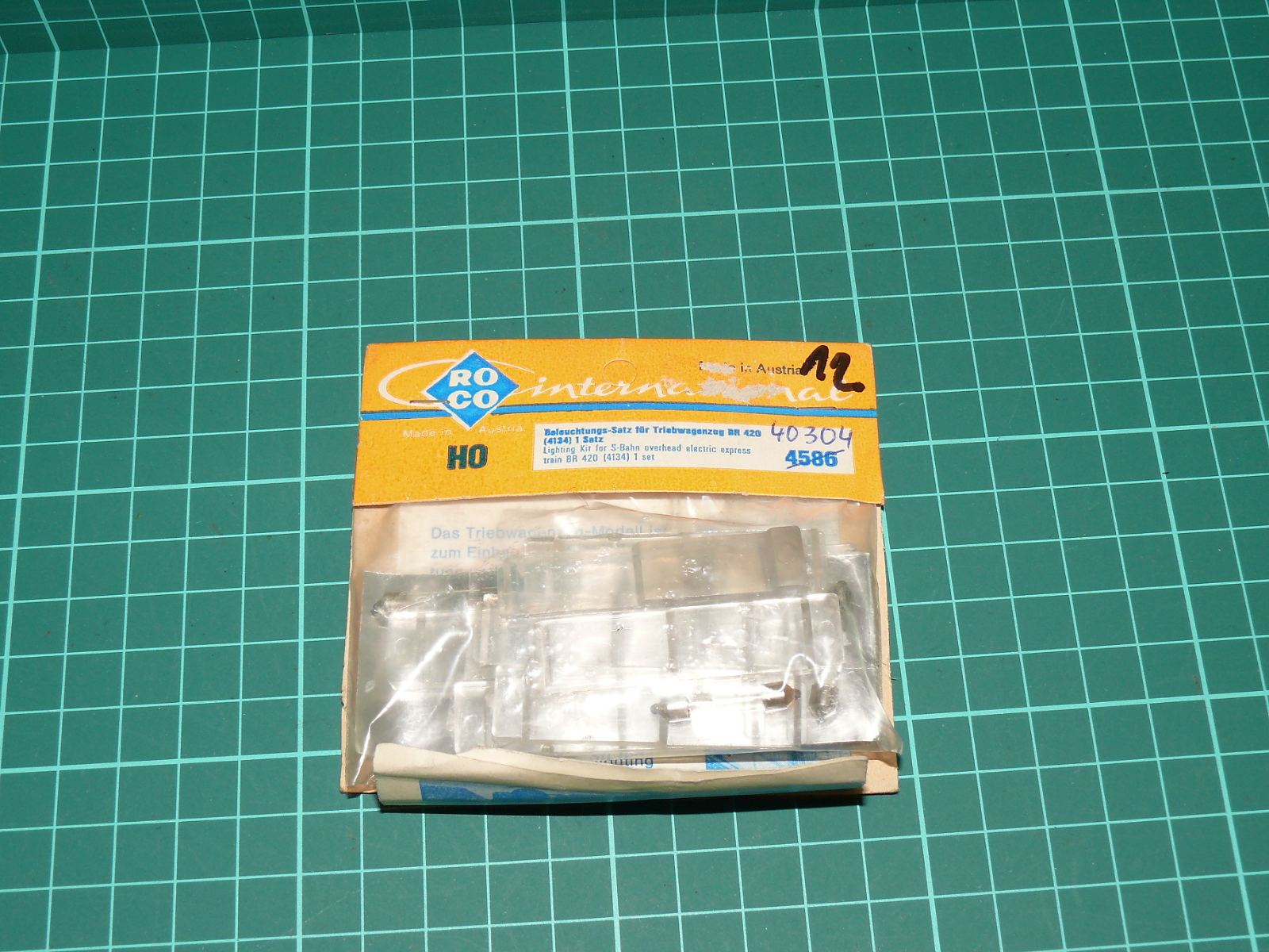 Roco International H0 40304 (4586) – Osvětlovací sada pro elektrickou jednotku BR 420 (nové v balení) – H0