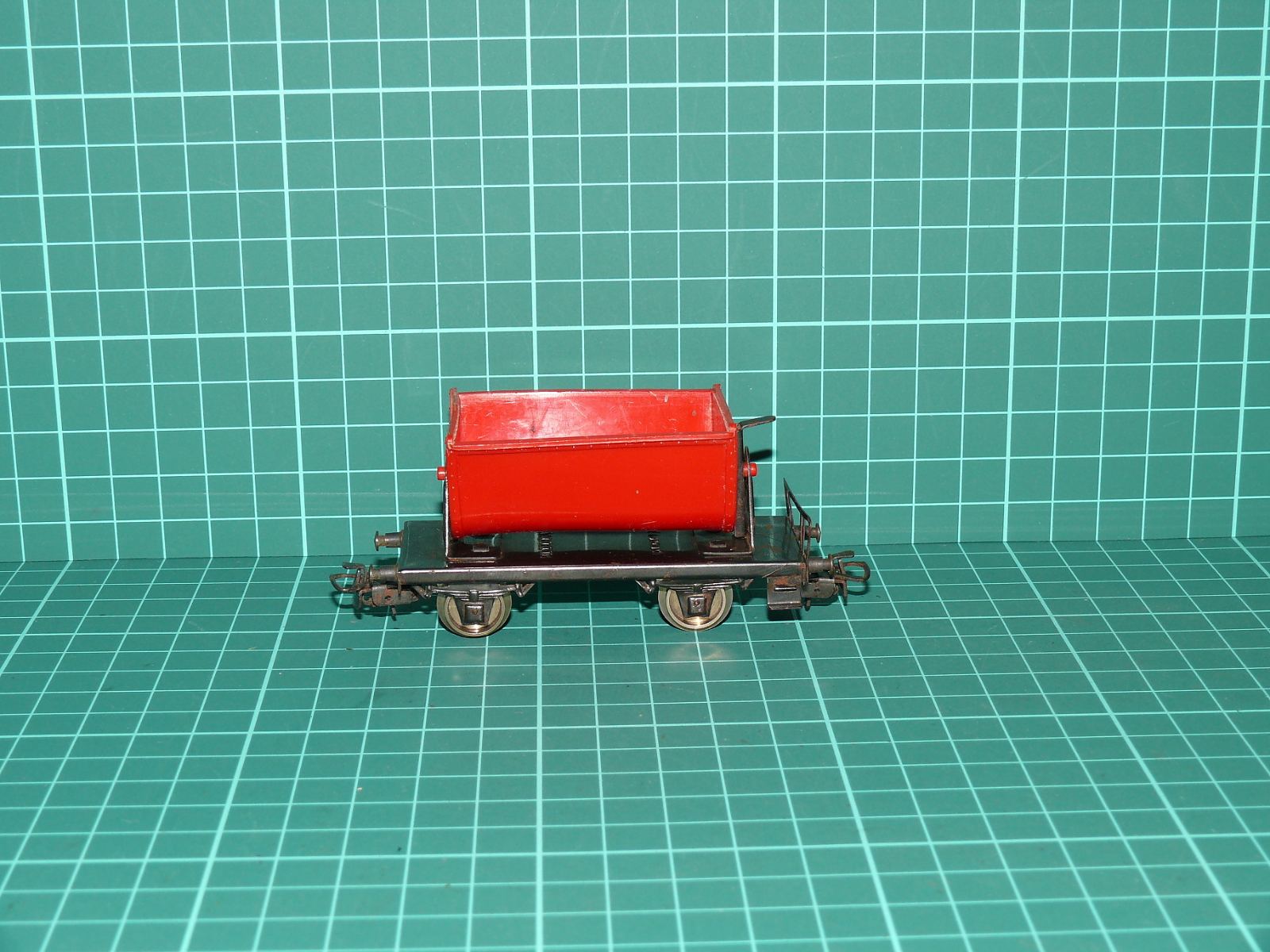 Märklin H0 – Dvounápravový výklopný nákladní vůz / Kipper (4513) – H0