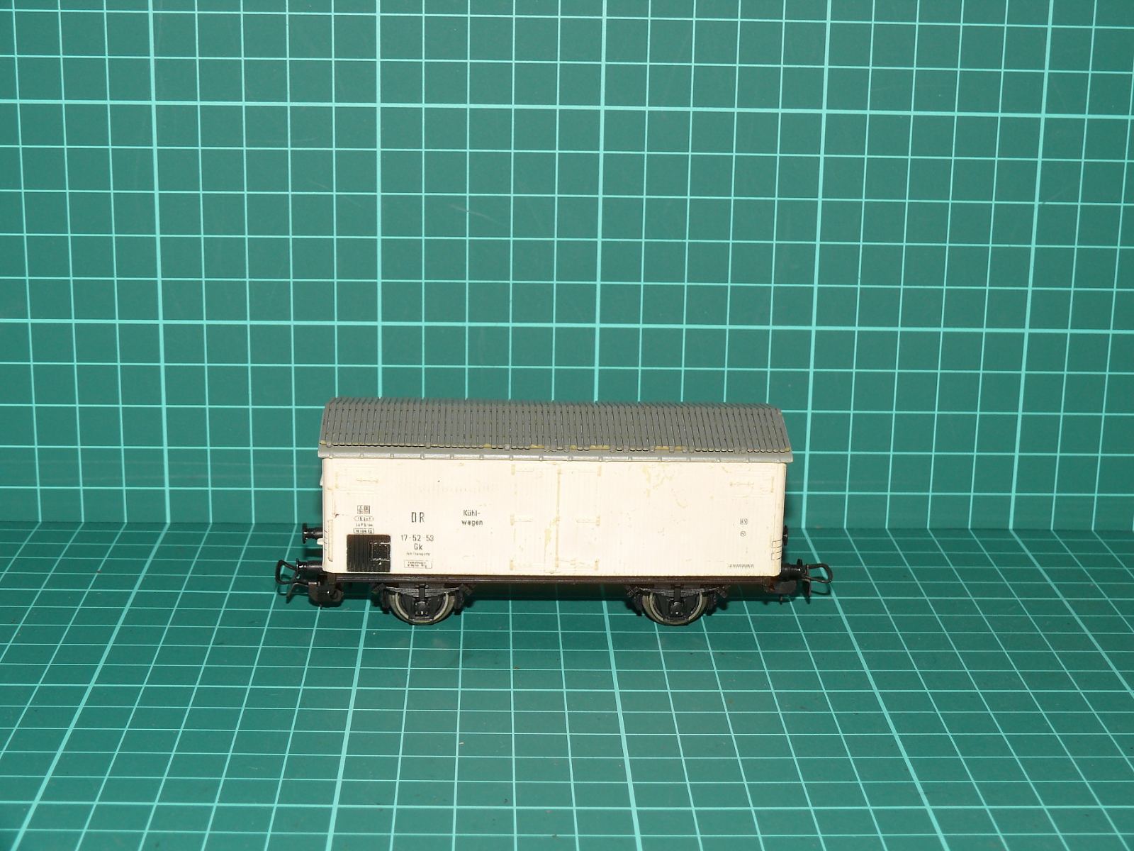 PIKO H0 – Dvounápravový chladicí vůz "Kühlwagen" Gk DR (17-52-53) – H0