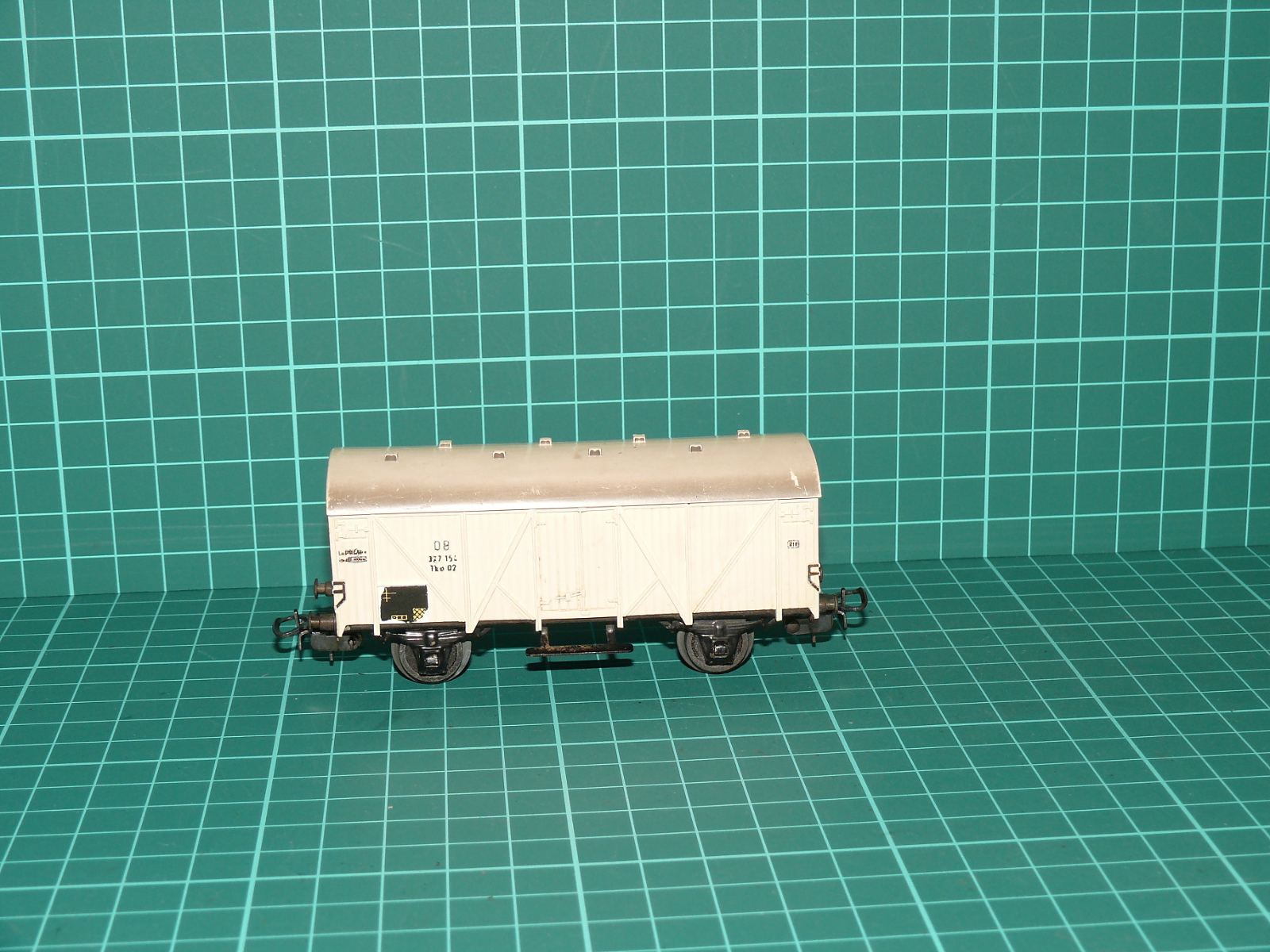 Märklin H0 – Dvounápravový chladicí vůz Tko 02 DB (327 154) – Celokovový – H0