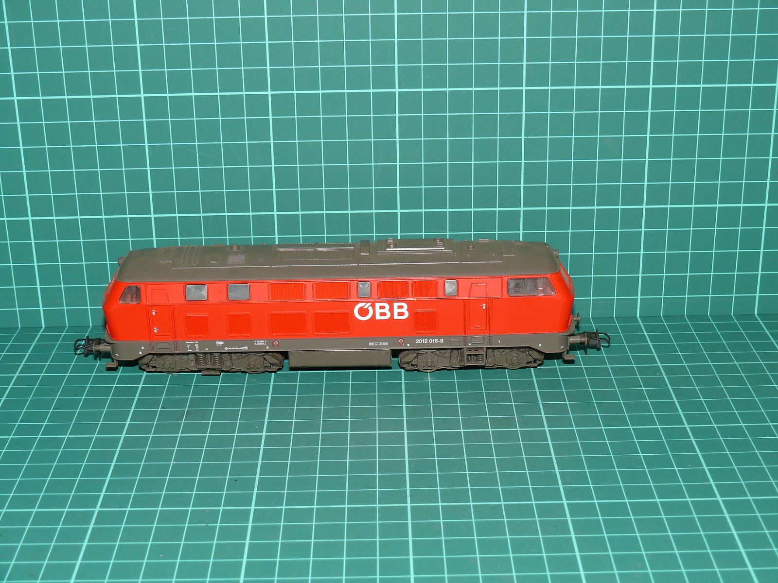 Roco H0 – Motorová / dieselová lokomotiva řady 2012 ÖBB (2012 016-8 / Valousek) – H0