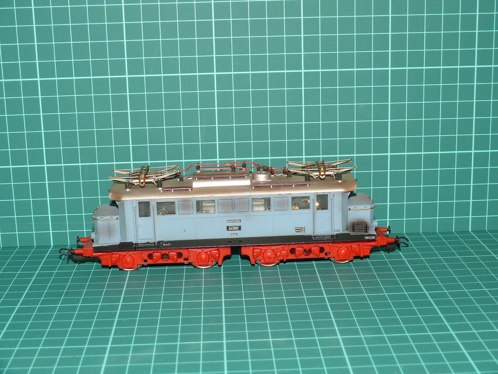 PIKO H0 – Elektrická lokomotiva řady E 44 DR (44 068) – Šedomodrý nátěr – H0