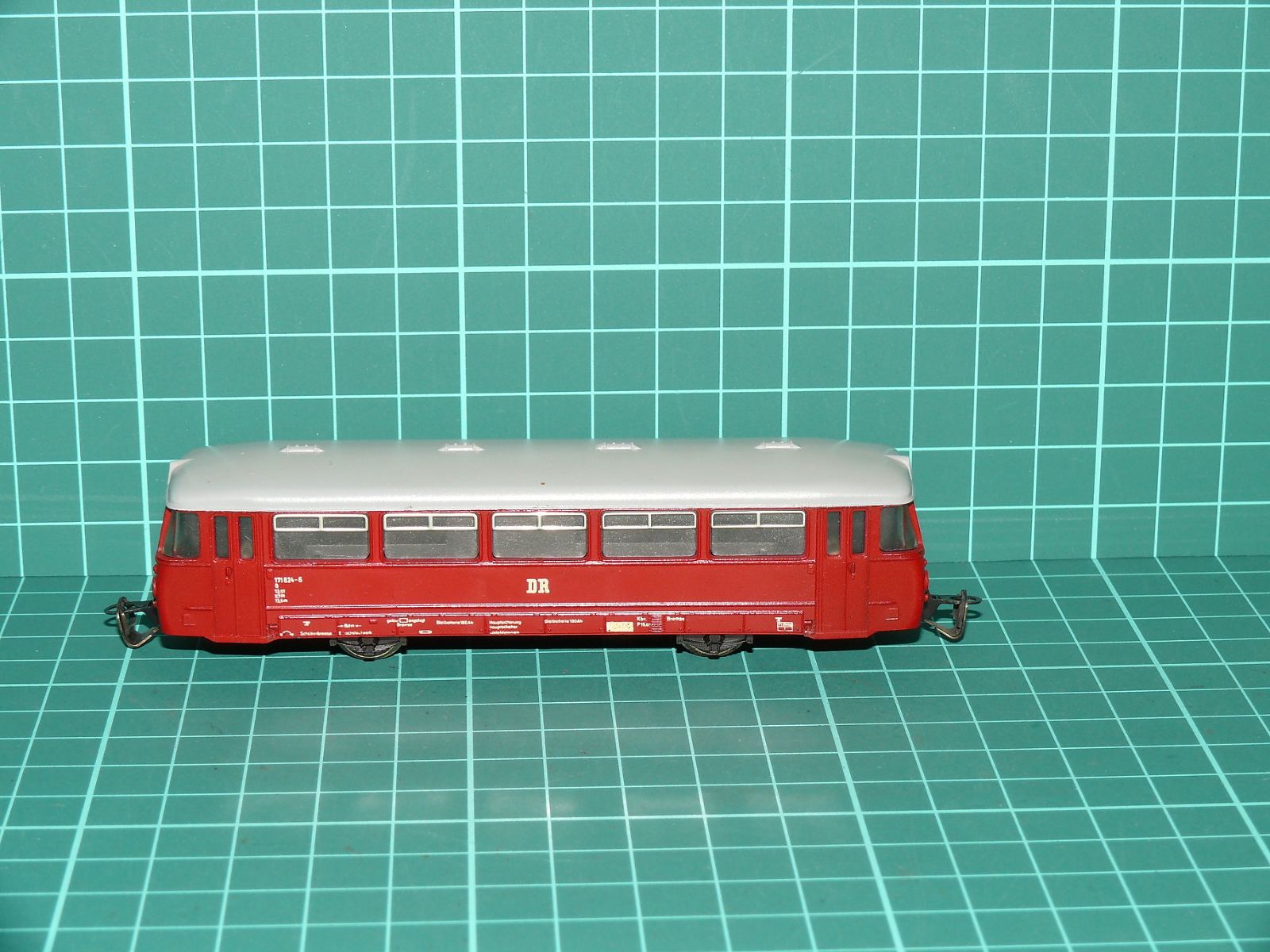 BTTB TT – Dvounápravový přípojný / vložený vůz motorového vozu řady 171 / LVT "Ferkeltaxe" DR (171 824-6) – TT