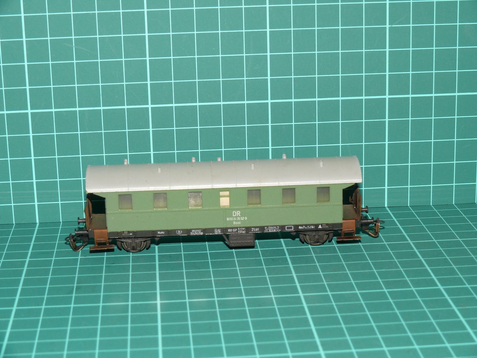 BTTB TT – Dvounápravový osobní vůz 2. třídy řady Bgot "Rekowagen" DR (82 50 24 26 152-8) – TT