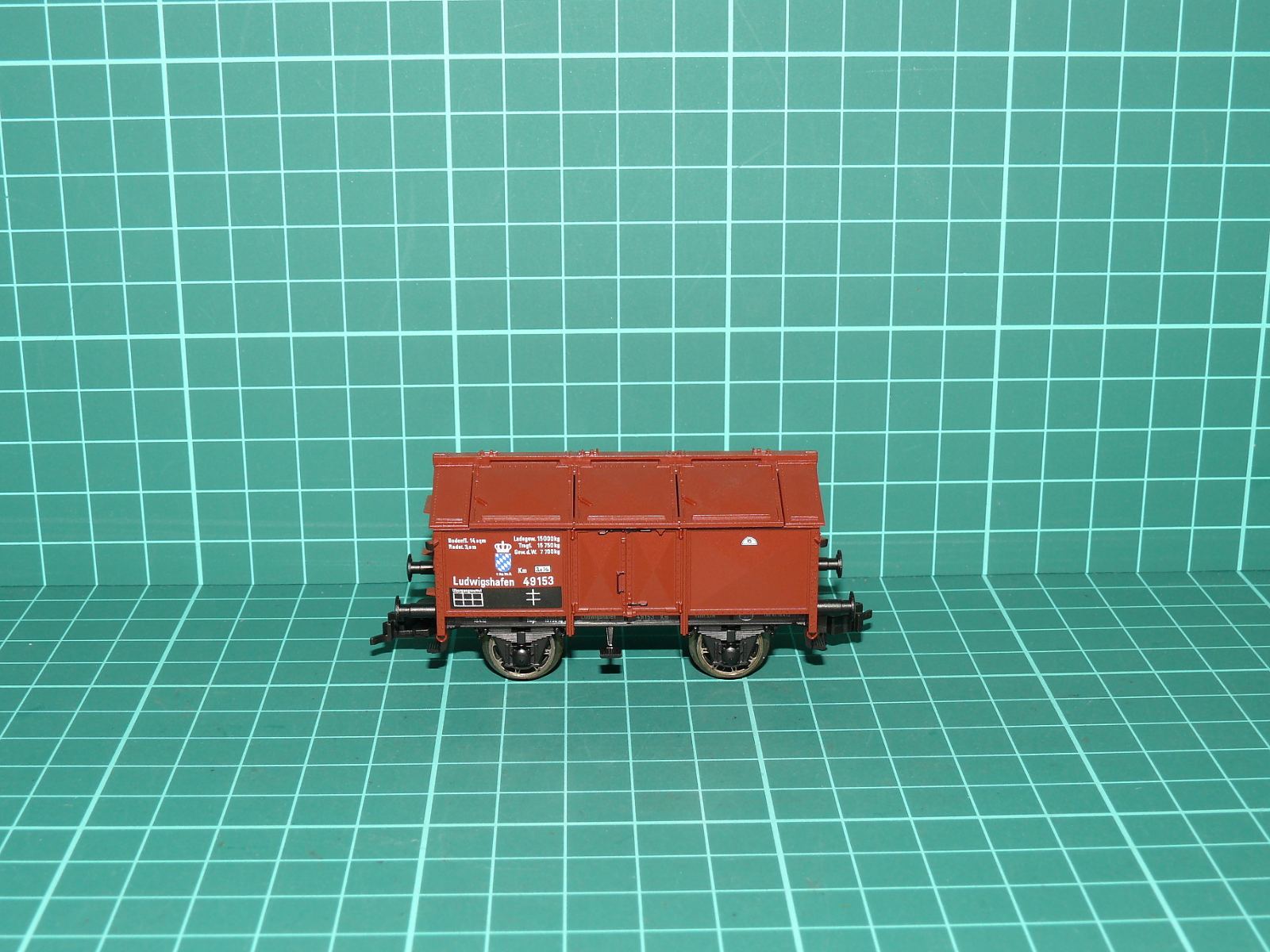 FLEISCHMANN H0 – Dvounápravový odklopný vůz na vápno Klmm K.Bay.Sts.B. (kat. č. 5821 / Ludwigshafen 49153) – H0