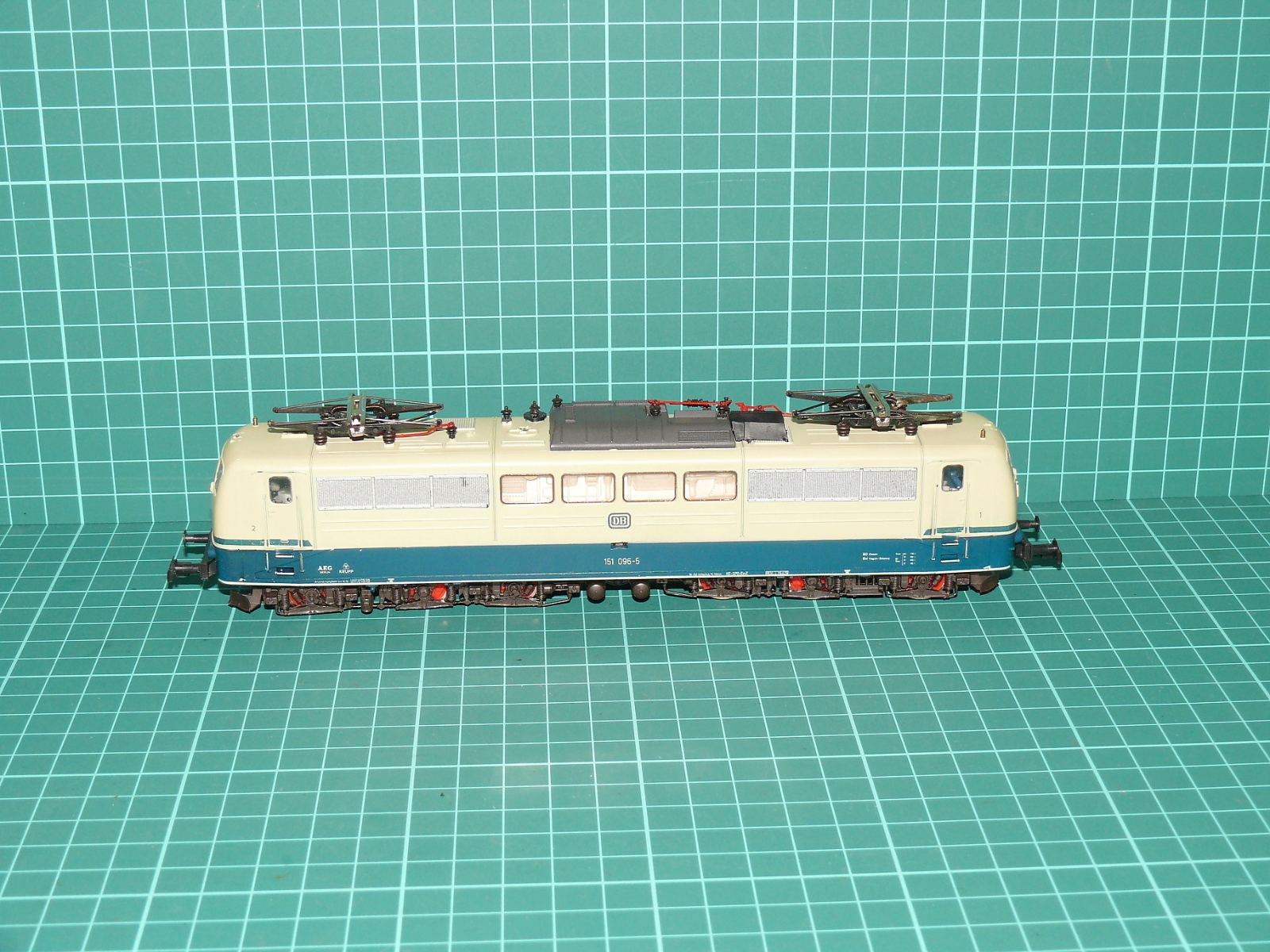 ROCO H0 – Šestinápravová těžká elektrická lokomotiva řady 151 DB „151 096-5“ (kat. č. 04133A / DC analog) – H0