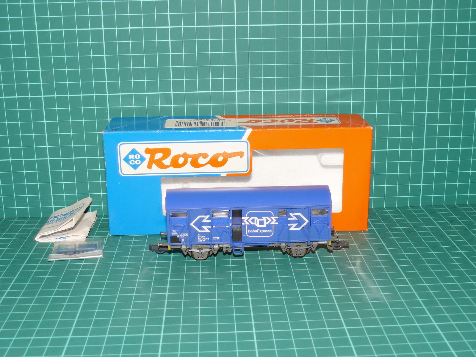 Roco H0 – Dvounápravový krytý nákladní vůz „BahnExpress“ ÖBB (kat. č. 46417, OVP) – H0