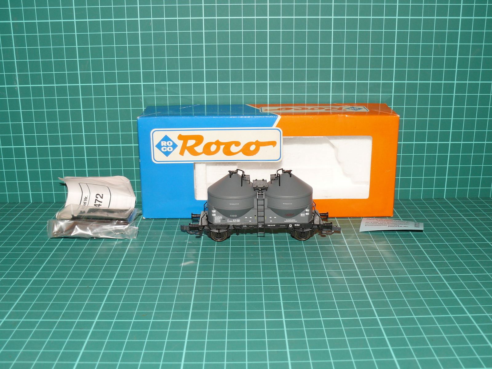 Roco H0 – Dvounápravový vůz na přepravu sypkých hmot / cementu Ucs ÖBB (kat. č. 46472, OVP) – H0