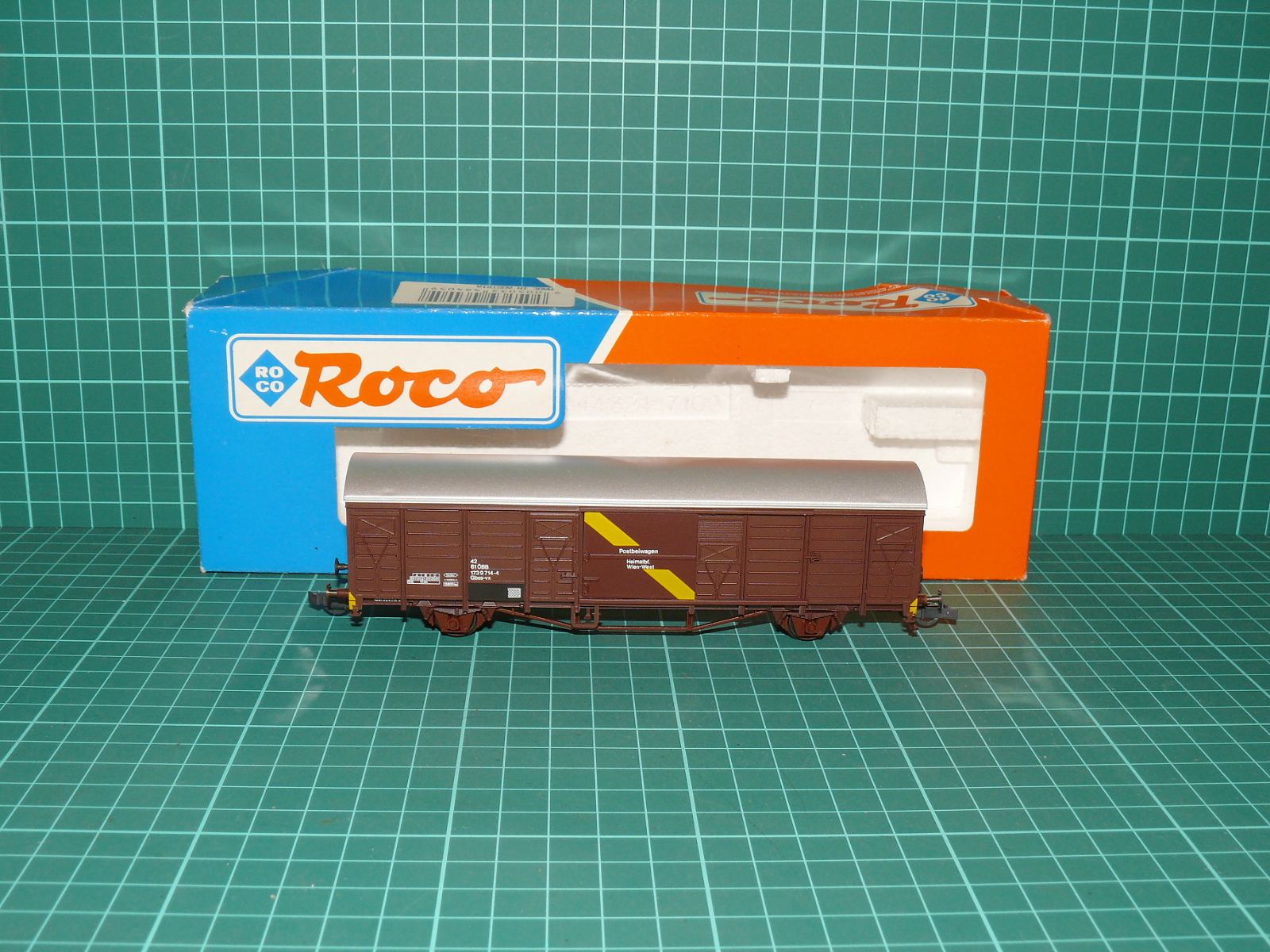 Roco H0 – Dvounápravový poštovní krytý vůz Gbss-vx / Postbeiwagen ÖBB (kat. č. 46405, OVP) – H0