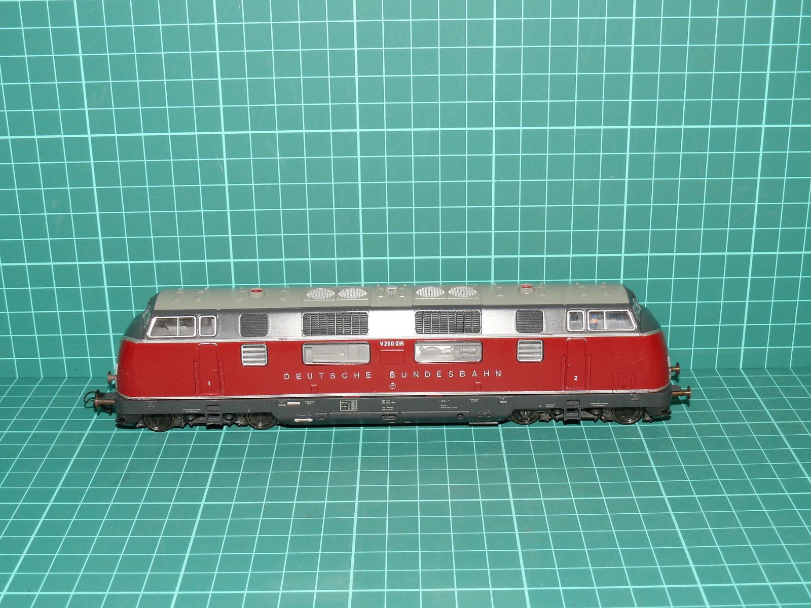 Roco H0 – Těžká motorová lokomotiva V 200 035 DB (kat. č. 43522, DC analog) – H0