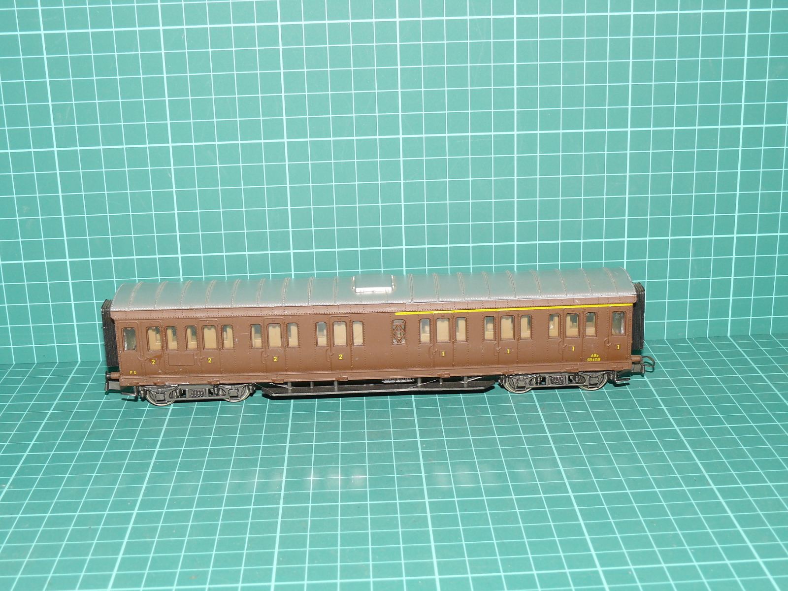 Rivarossi H0 – Rychlíkový kombinovaný osobní vůz 1./2. třídy FS typ Centoporte / Castano (kat. č. 2511 / 2512) – H0