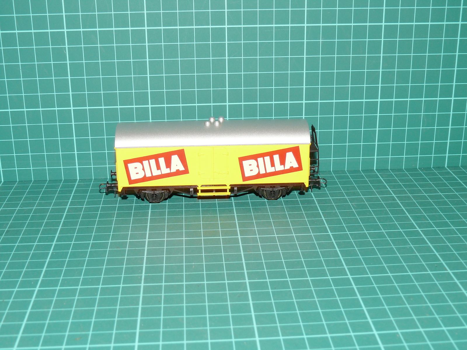 Roco H0 – Dvounápravový chladicí / reklamní vůz „BILLA“ ÖBB (kat. č. 4363 / 46274) – H0