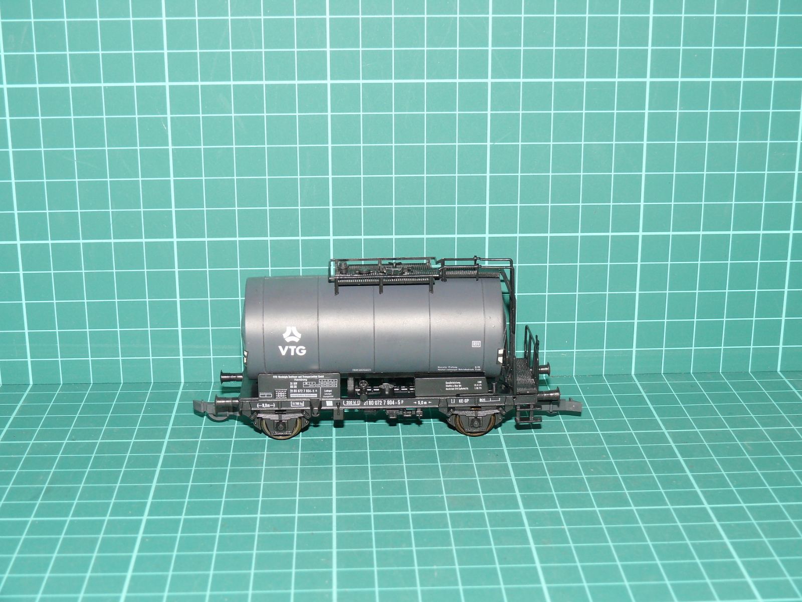 Roco H0 – Dvounápravový kotlový vůz „VTG“ DB (kat. č. 4326 / 46272) – H0