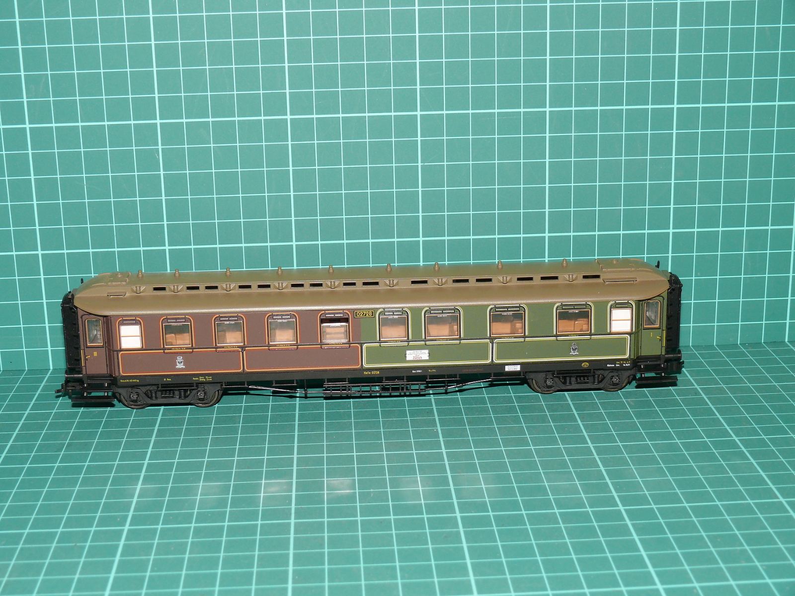 FLEISCHMANN H0 – Čtyřnápravový rychlíkový vůz 2./3. třídy řady BC4ü K.W.St.E. (kat. č. 5081) – H0