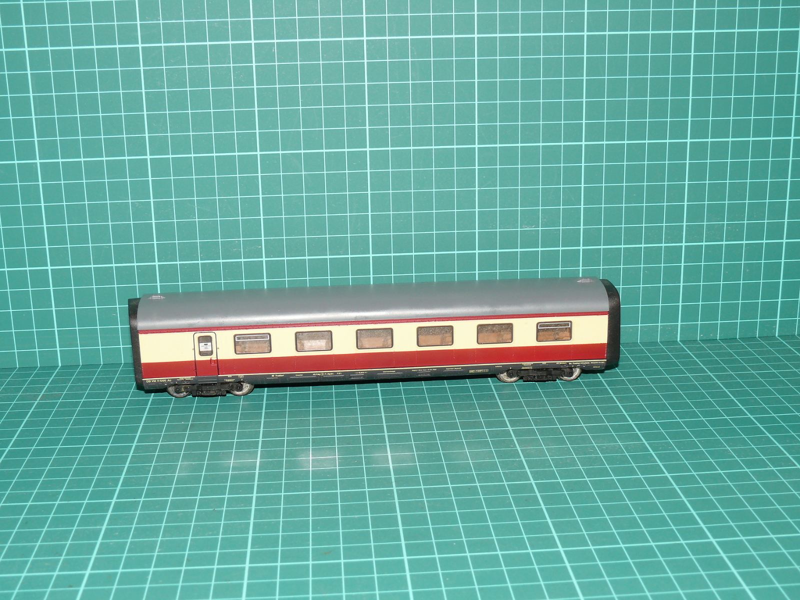 ROCO H0 – Čtyřnápravový lůžkový vůz DSG / DB TEE (kat. č. 4230B / 44430) – H0