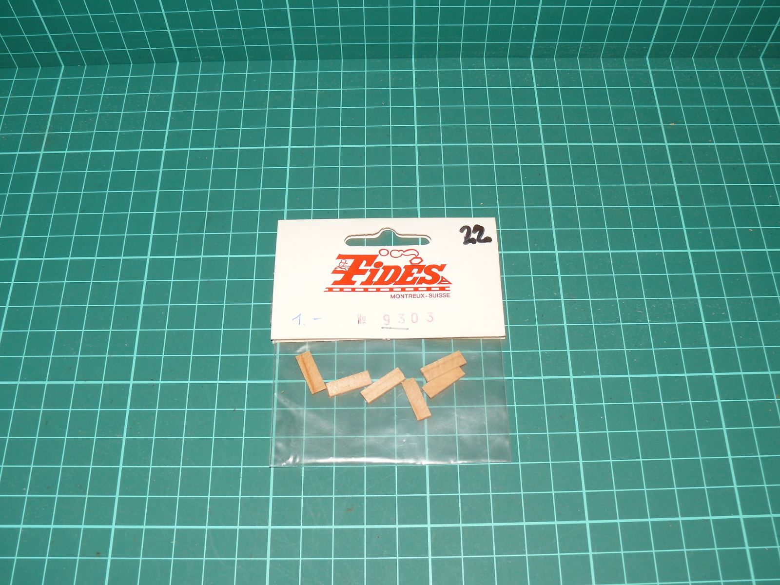 FIDES (Švýcarsko) – Sada okenních okenic / žaluzií (kat. č. 9303) – H0