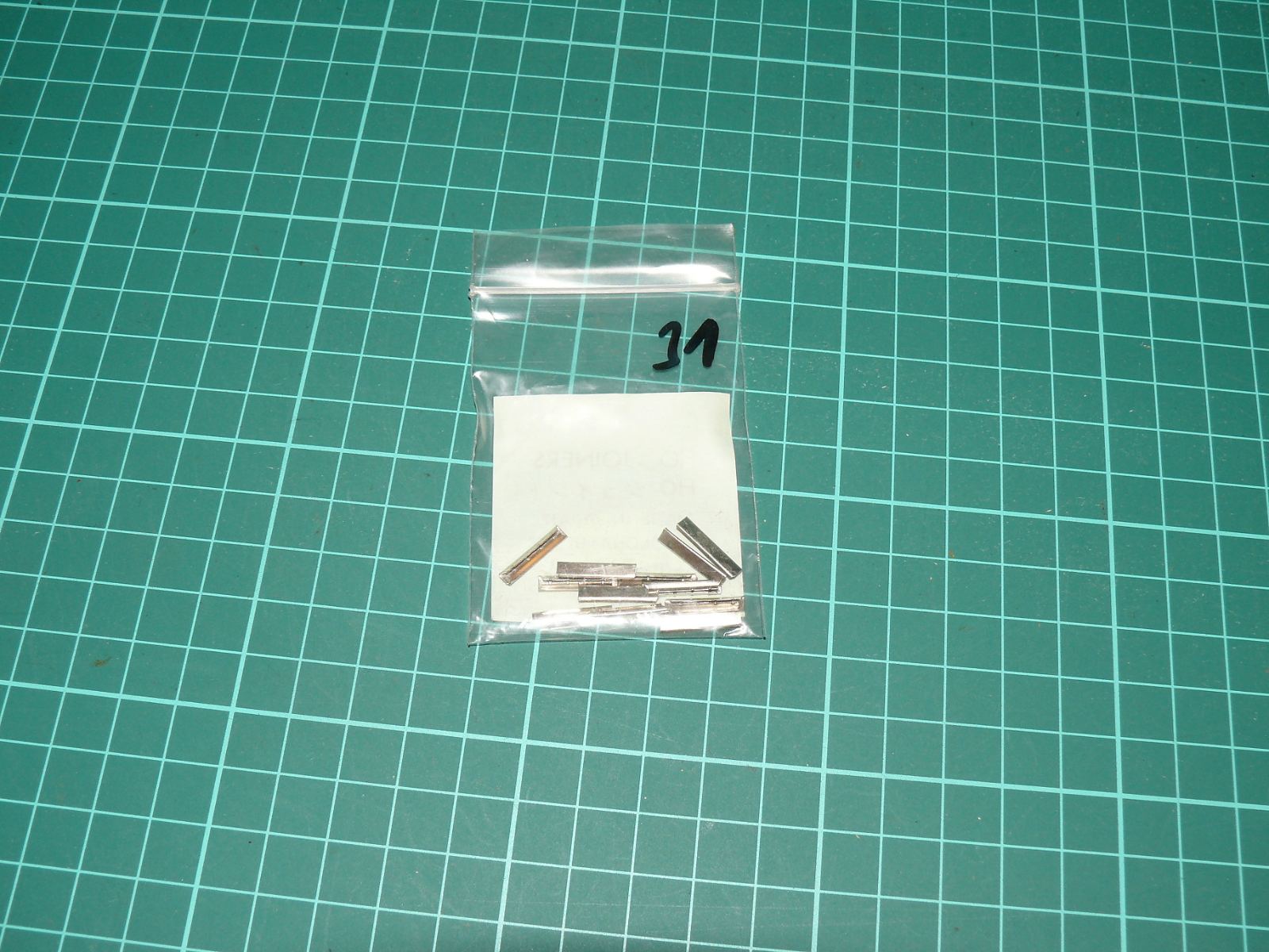 SHINOHARA H0 – Kovové kolejové spojky (Metal Rail Joiners / HO ジョイント) – H0