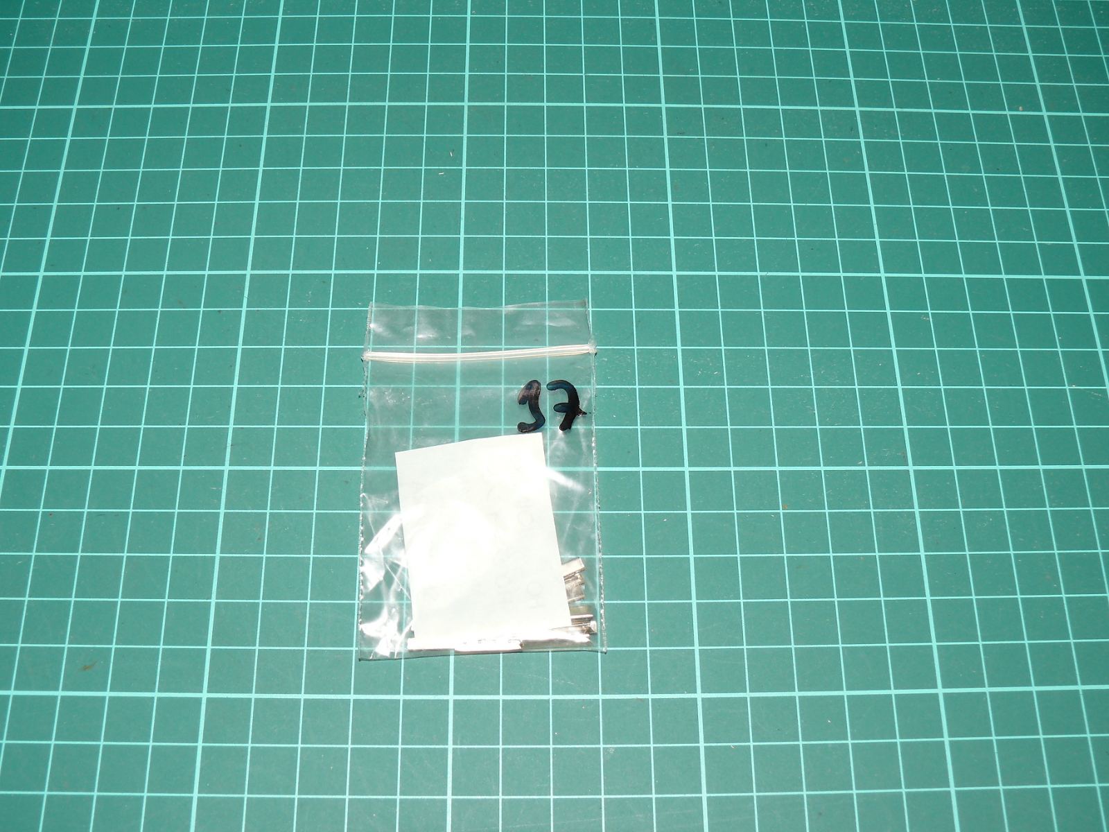 SHINOHARA H0 – Kovové kolejové spojky (Metal Rail Joiners / HO ジョイント) – H0