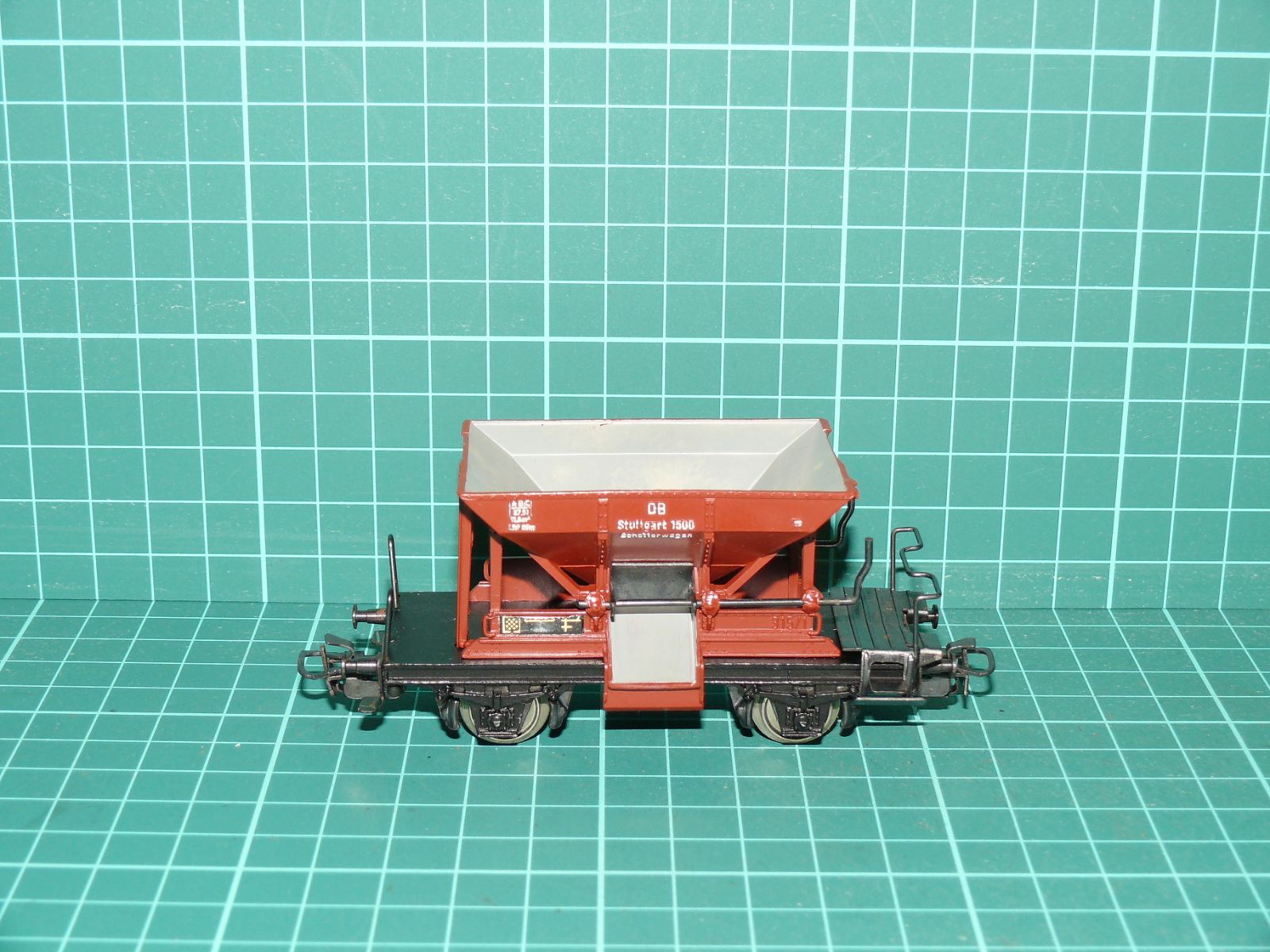 MÄRKLIN H0 – Dvounápravový samovýsypný štěrkový vůz Talbot „Stuttgart 1500“, DB (kat. č. 4610) – H0