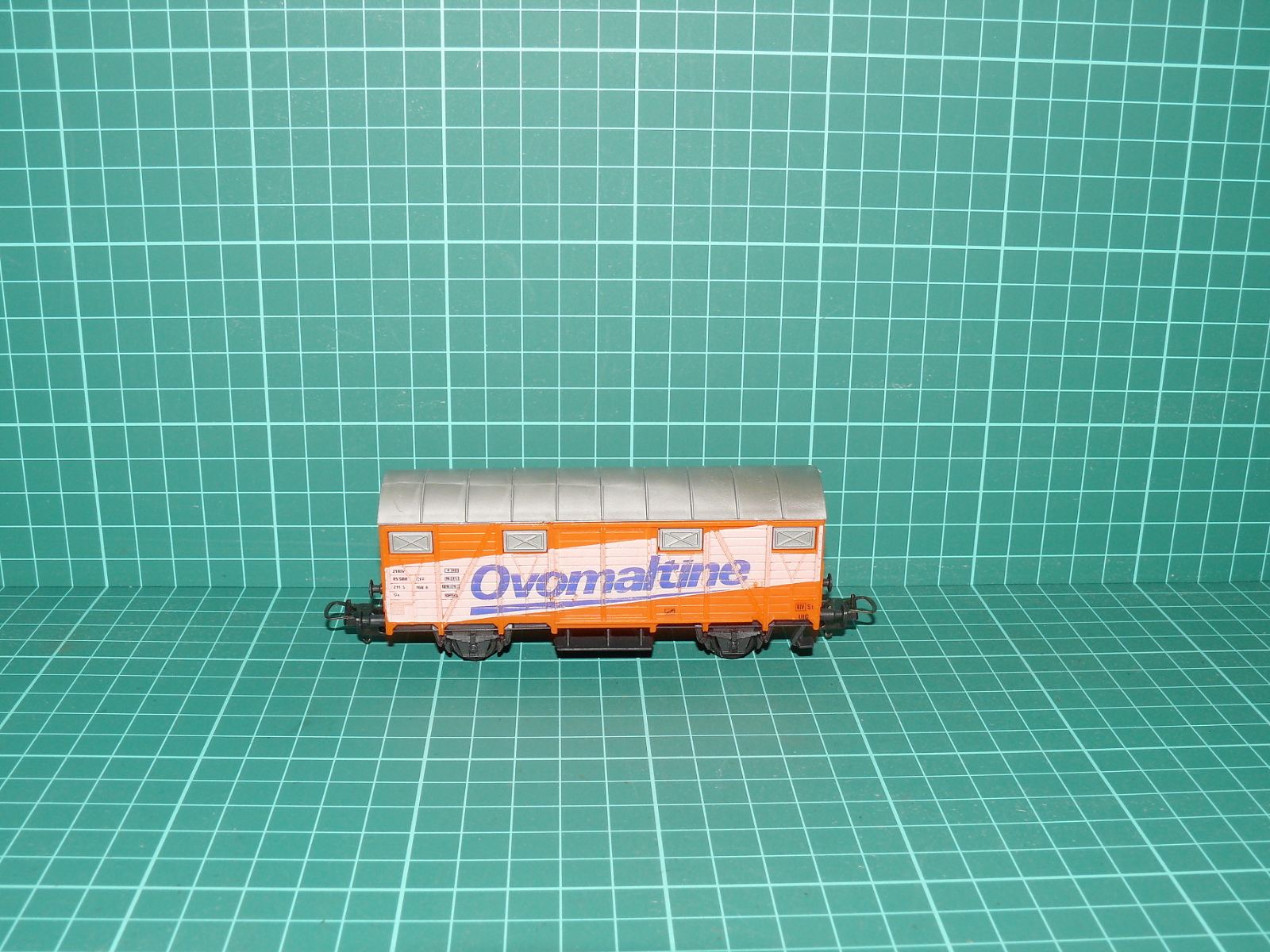 LIMA H0 – Dvounápravový chladicí / reklamní vůz „Ovomaltine“, SBB-CFF – H0