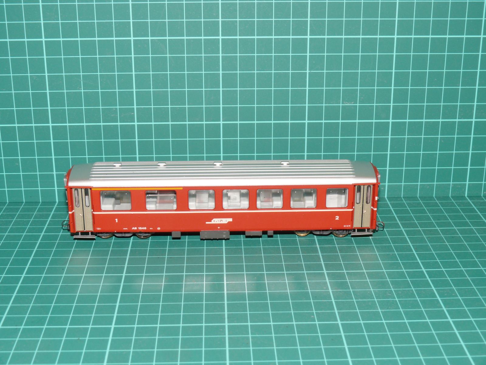 BEMO H0m – Čtyrnápravový osobní vůz 1./2. třídy EW I řady AB 1548 „Einheitswagen“, RhB (kat. č. 1258 128 / 1258) – Jiné velikosti