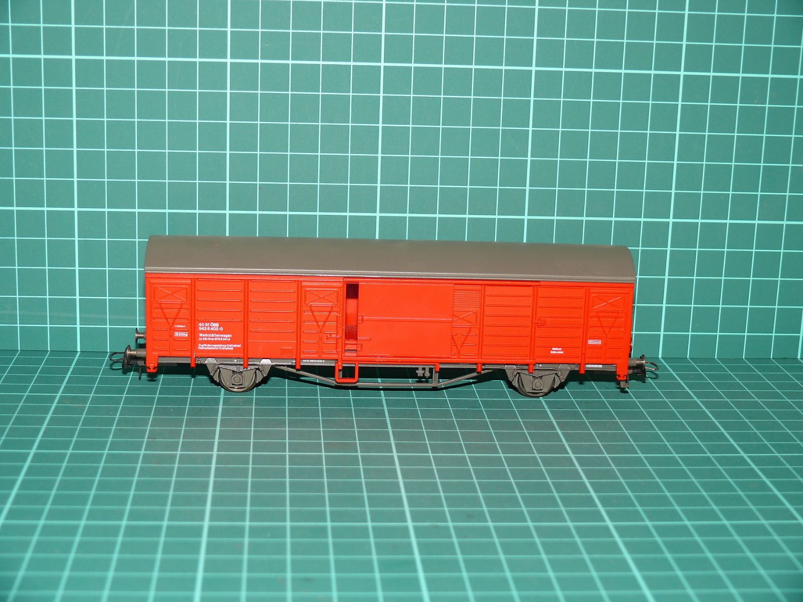 Roco H0 - Dvounápravový krytý služební / dílenský vůz „Werkstättenwagen“ ÖBB oranžový (1:87) – H0