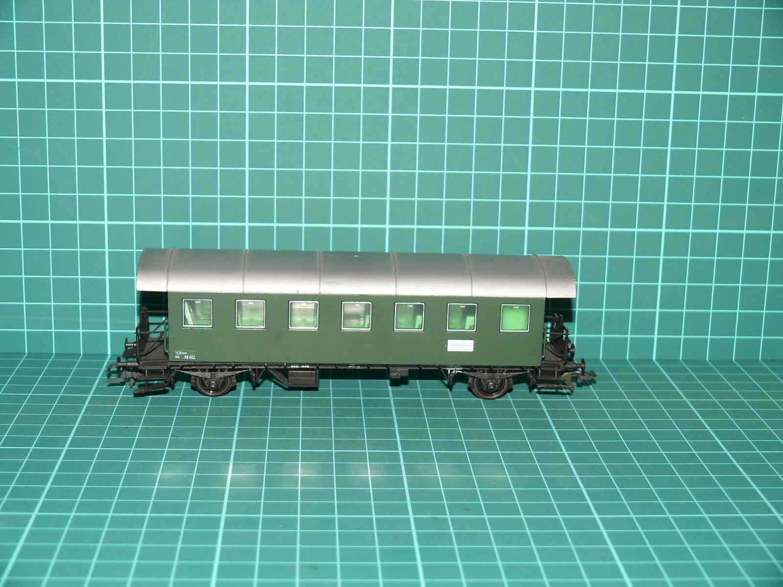 Roco H0 - Dvounápravový osobní vůz 3. třídy Bi / Ci (Donnerbüchse) DB zelený (1:87) – H0