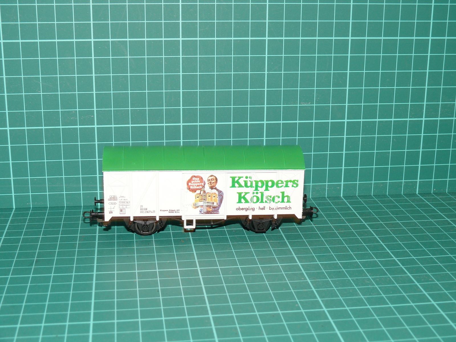 LILIPUT H0 – Dvounápravový chladicí / pivní vůz „Küppers Kölsch“, DB (kat. č. 226 00) – H0
