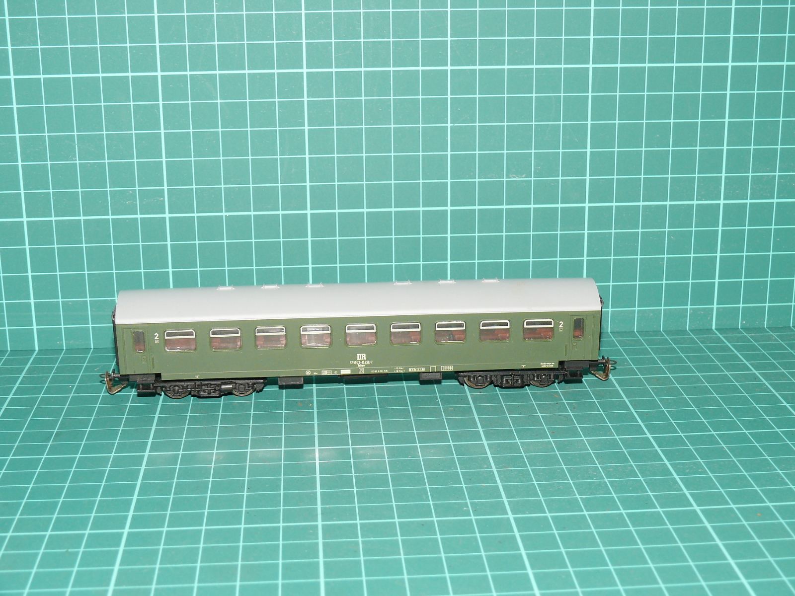 BTTB TT – Čtyrnápravový osobní vůz 2. třídy řady Bghw „Rekowagen“, DR (kat. č. 3611 / 13611) – TT