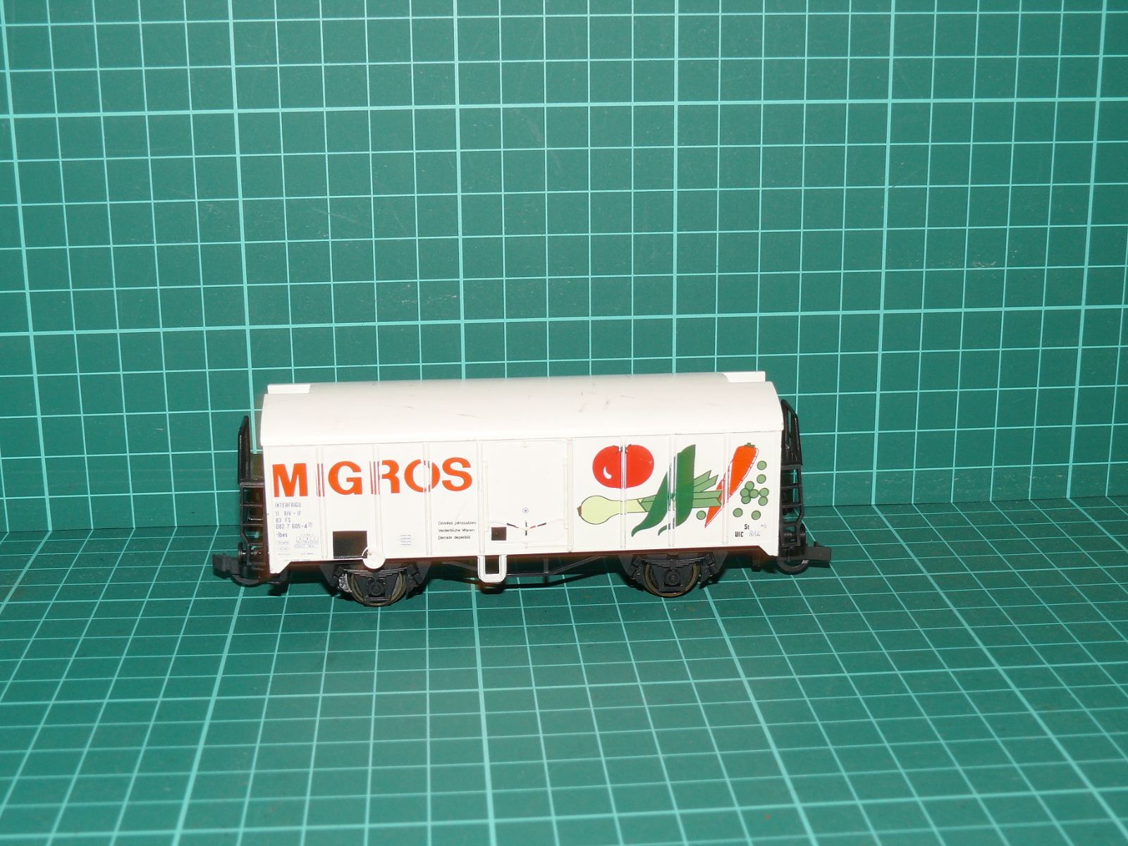 Roco H0 – Dvounápravový chladicí vůz s plošinou „MIGROS – Obst / Gemüse“, SBB-CFF (kat. č. 4363A / 46162) – H0