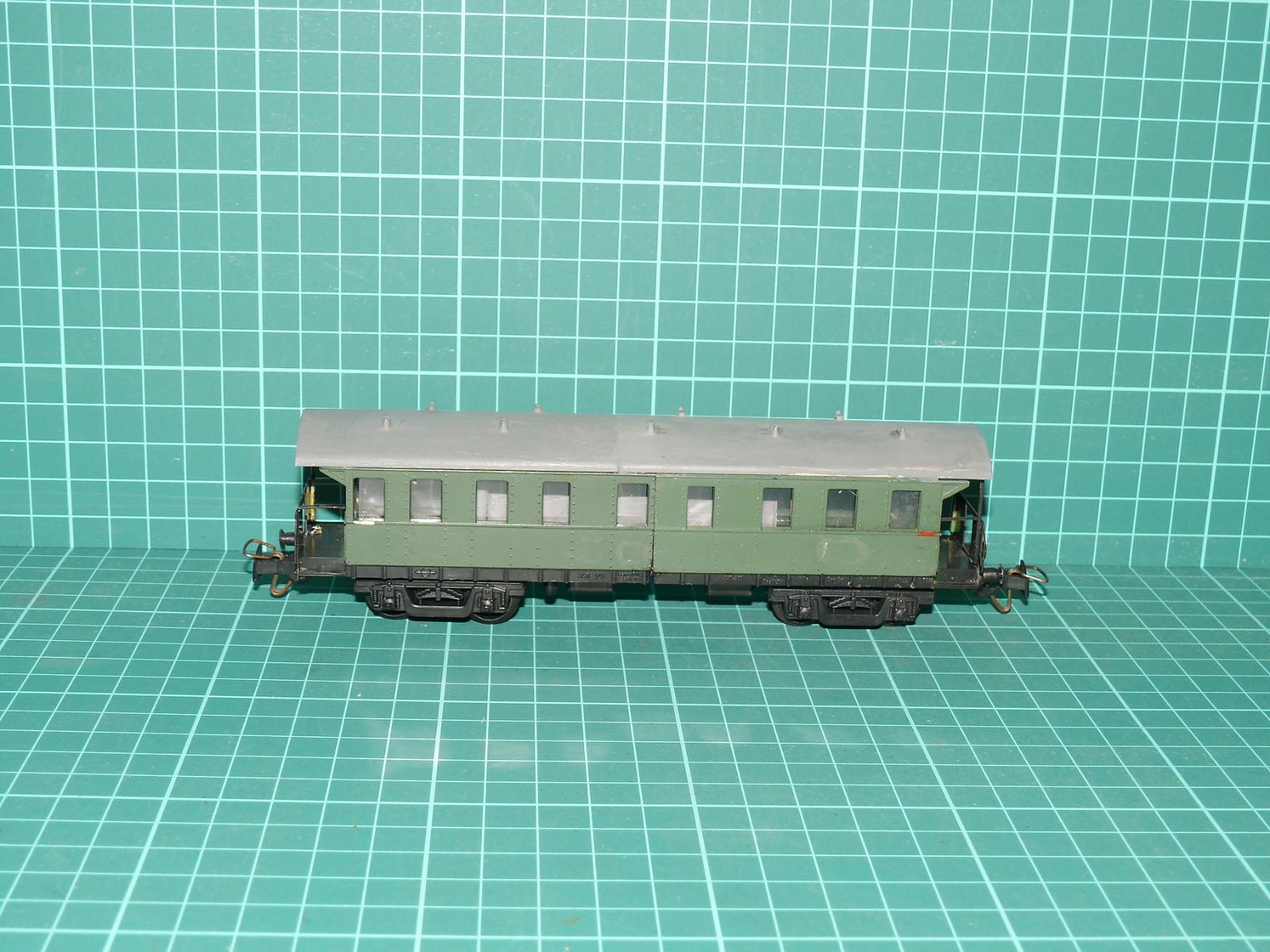 Kleinbahn H0 – Čtyřnápravový osobní vůz s otevřenými nástupními plošinami řady Spantewagen / Biho (kat. č. 381), ÖBB – H0