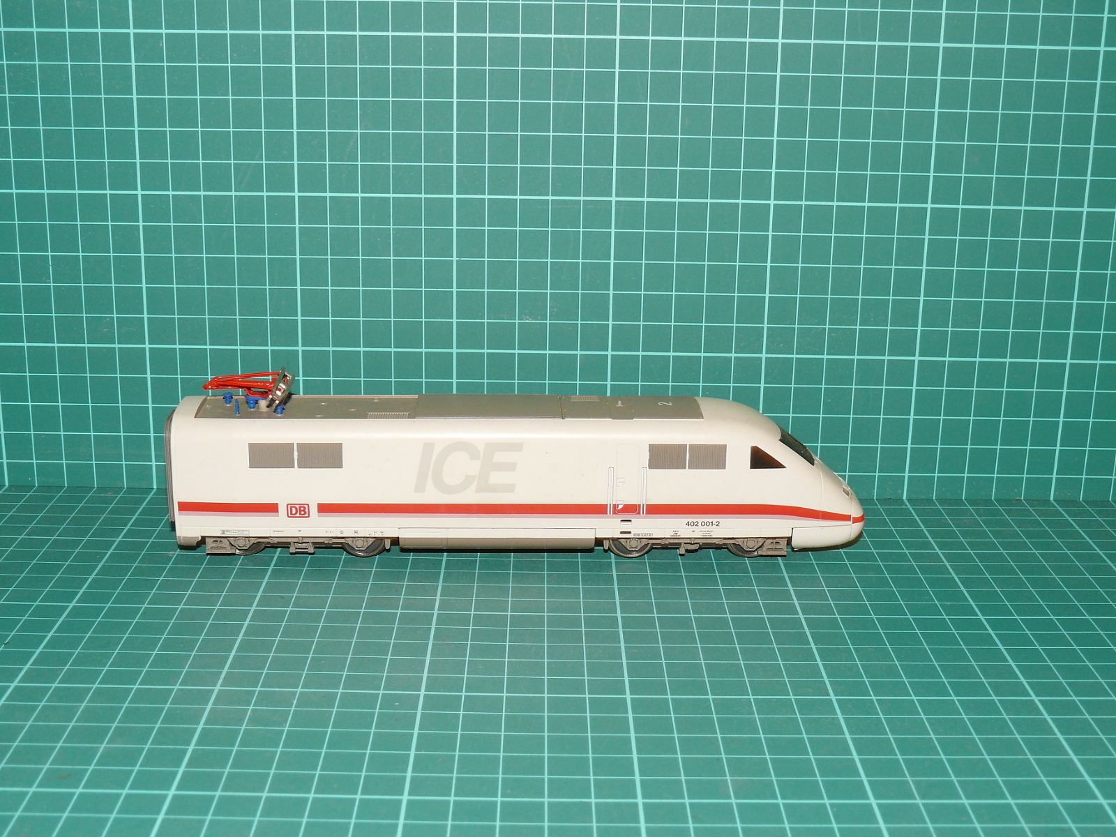 ROCO H0 - Hnací vůz ICE 2 řady 402 "402 001-2" DB AG – digitální (pouze zvuk houkání) – H0