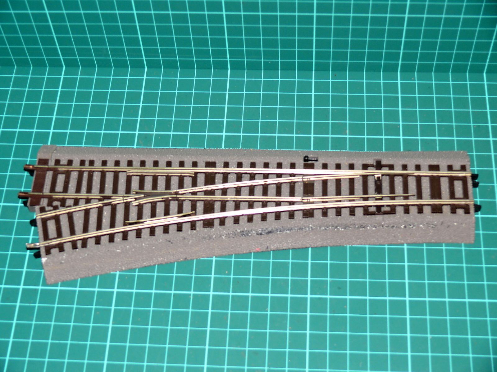 Roco H0 - Přímá výhybka WL 15 (levá) Roco Line s pryžovým podložím - manuální / bez přestavníku (1:87) – H0