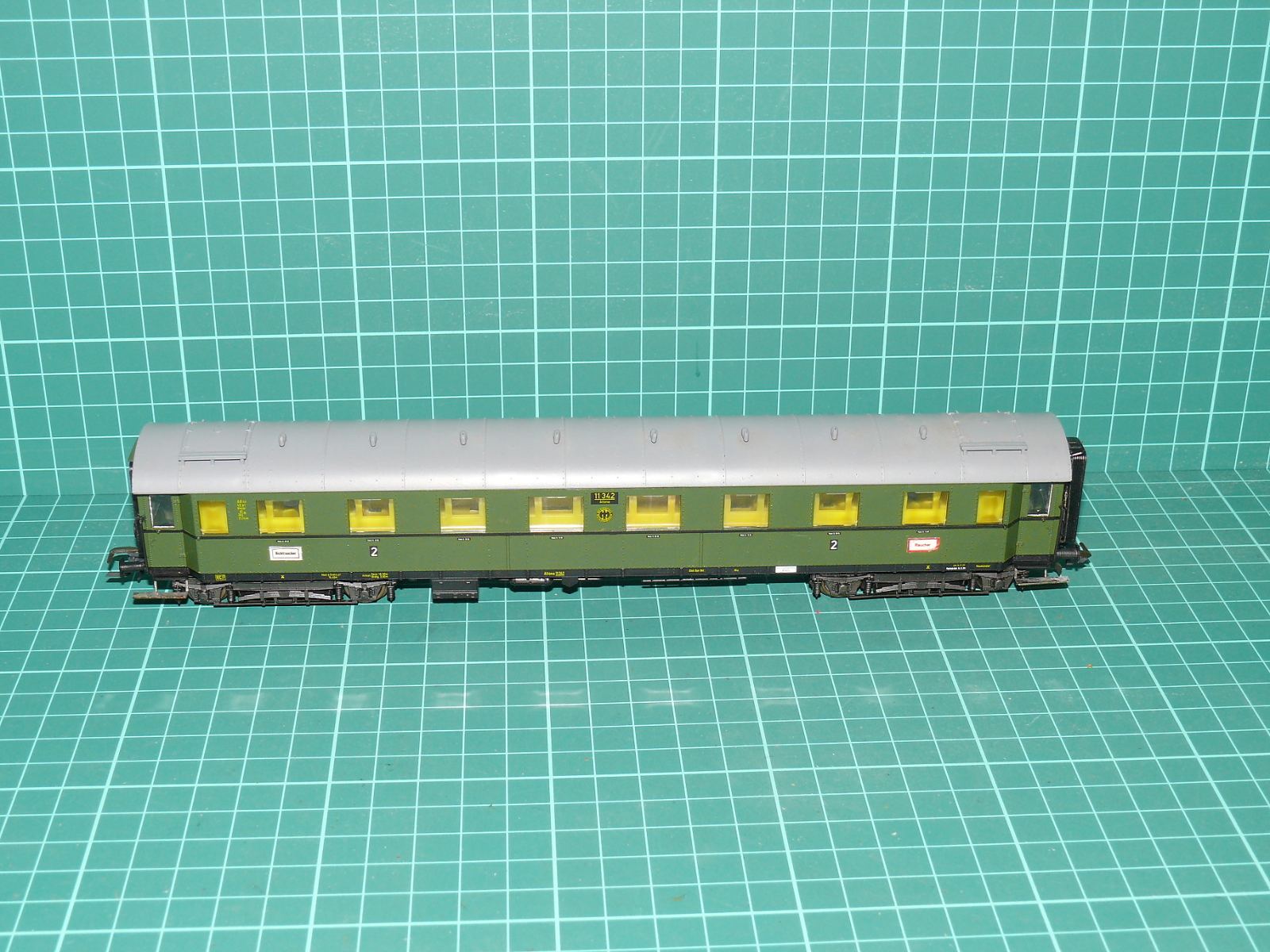 Liliput H0 - Čtyřnápravový rychlíkový osobní vůz 2. třídy C4ü / 11 342, DRB / DB – H0